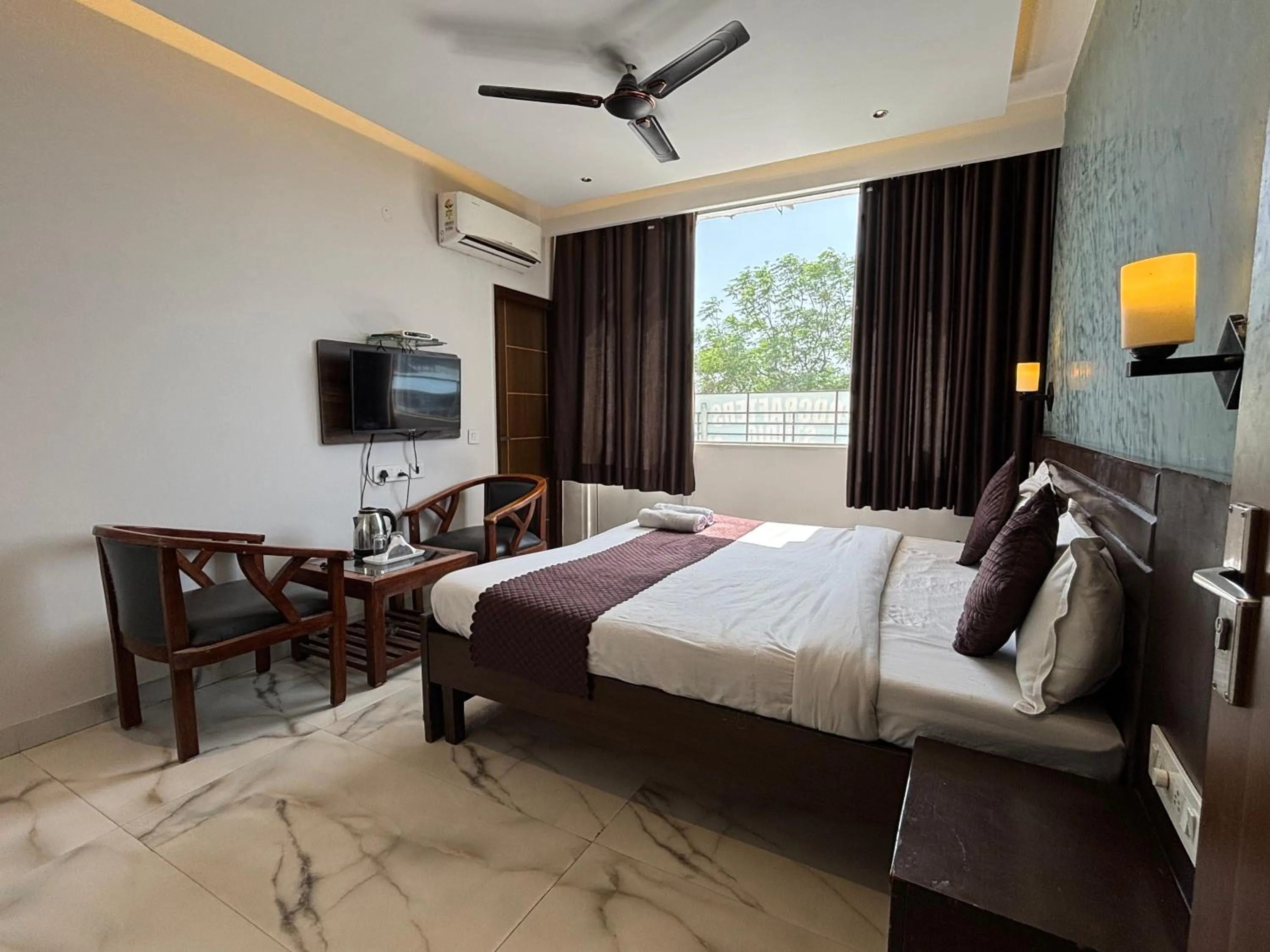 TV and multimedia, Bed in Hotel Casa