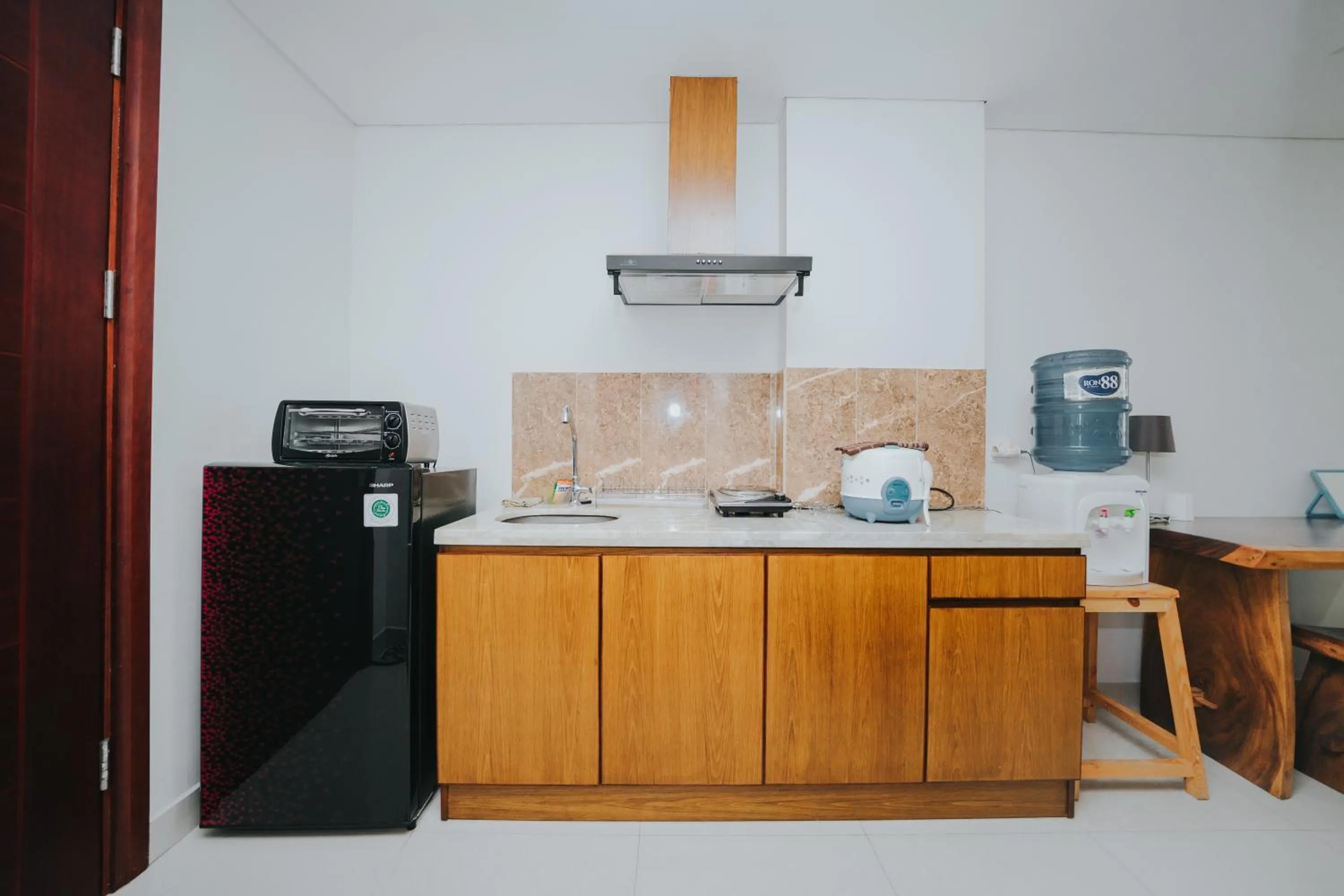 Kitchen or kitchenette in Apartemen Tera Residence