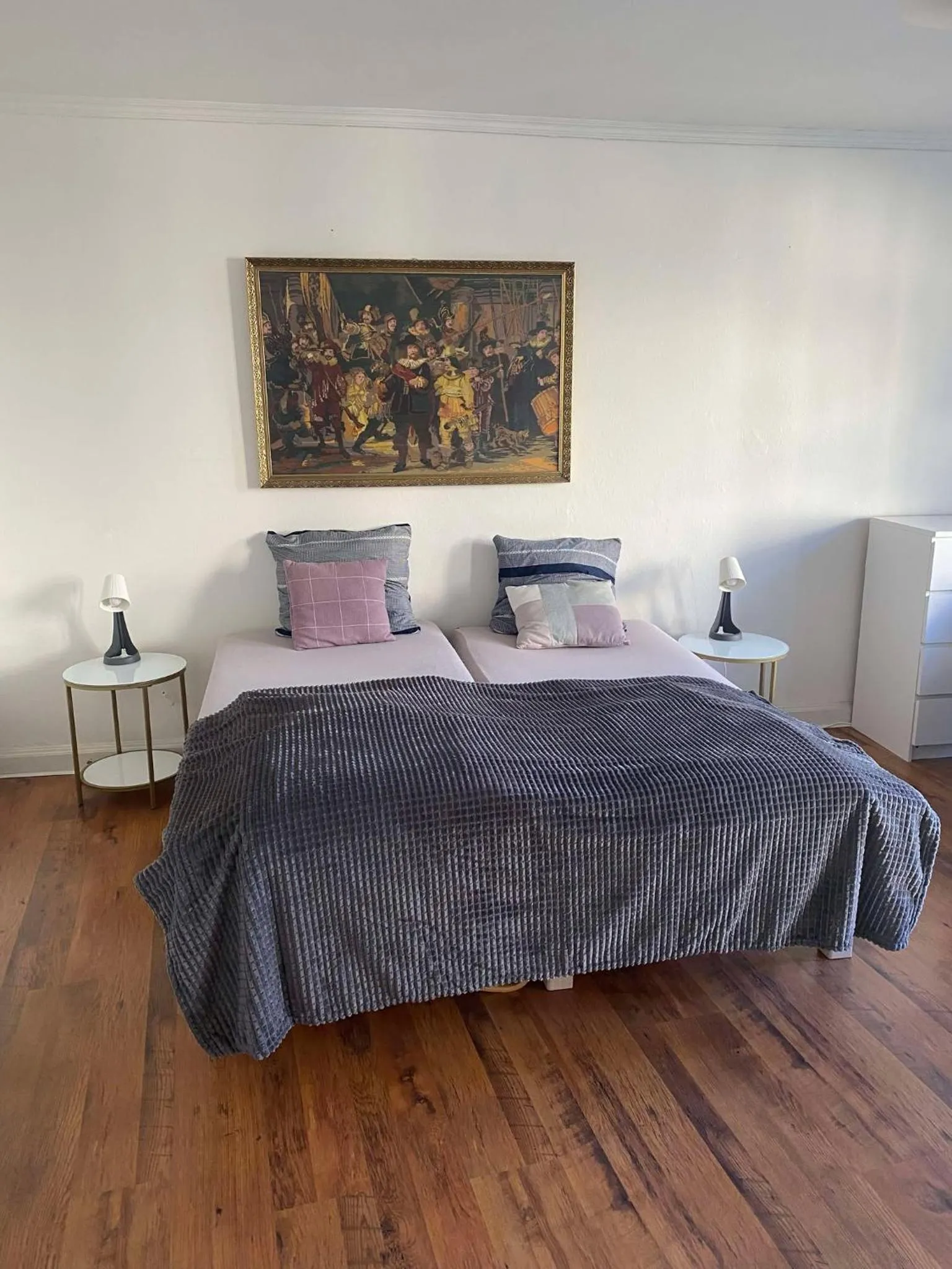 Bed in Byens Bed and Bath