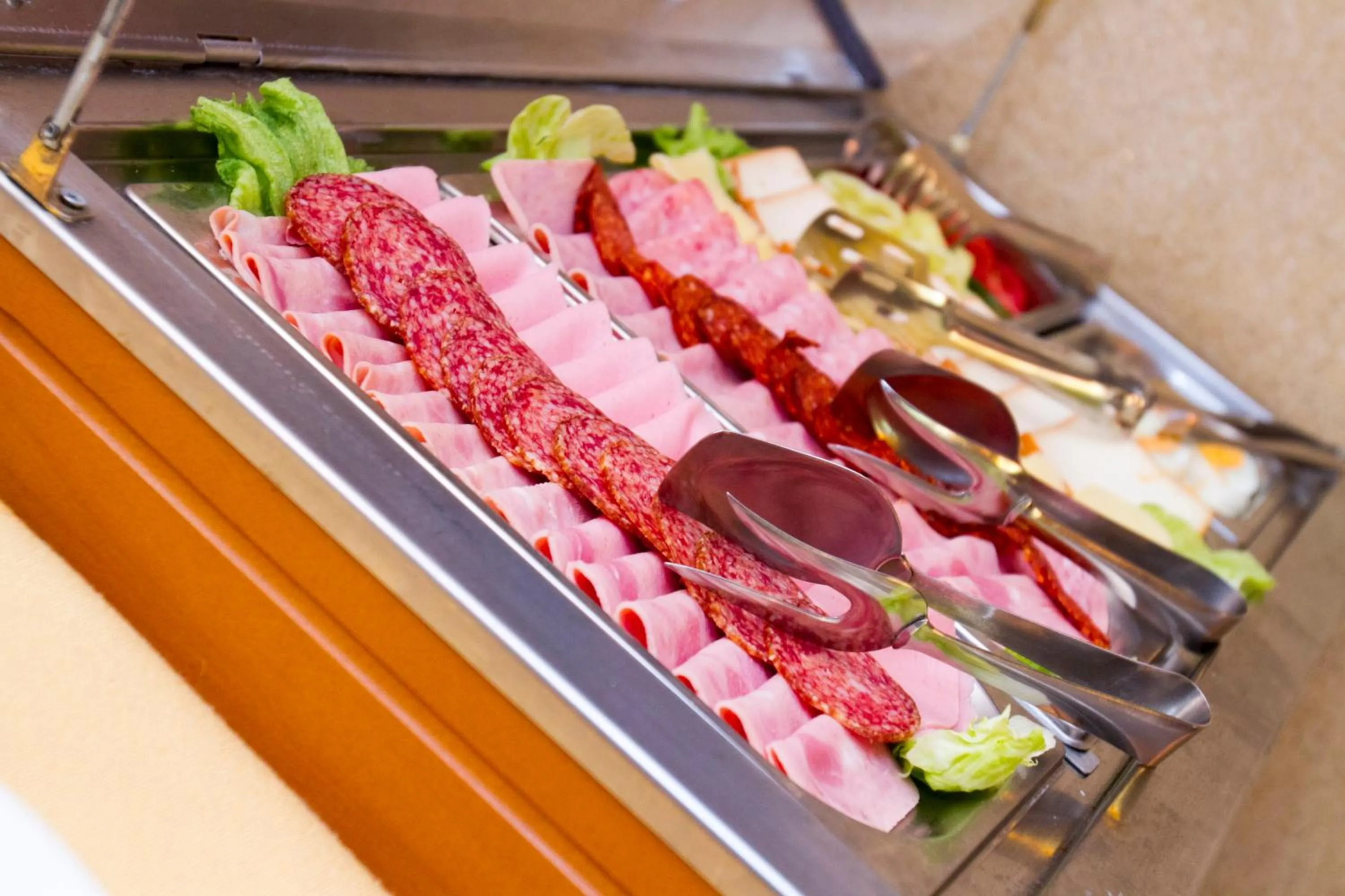 Buffet breakfast in Hotel Molnár