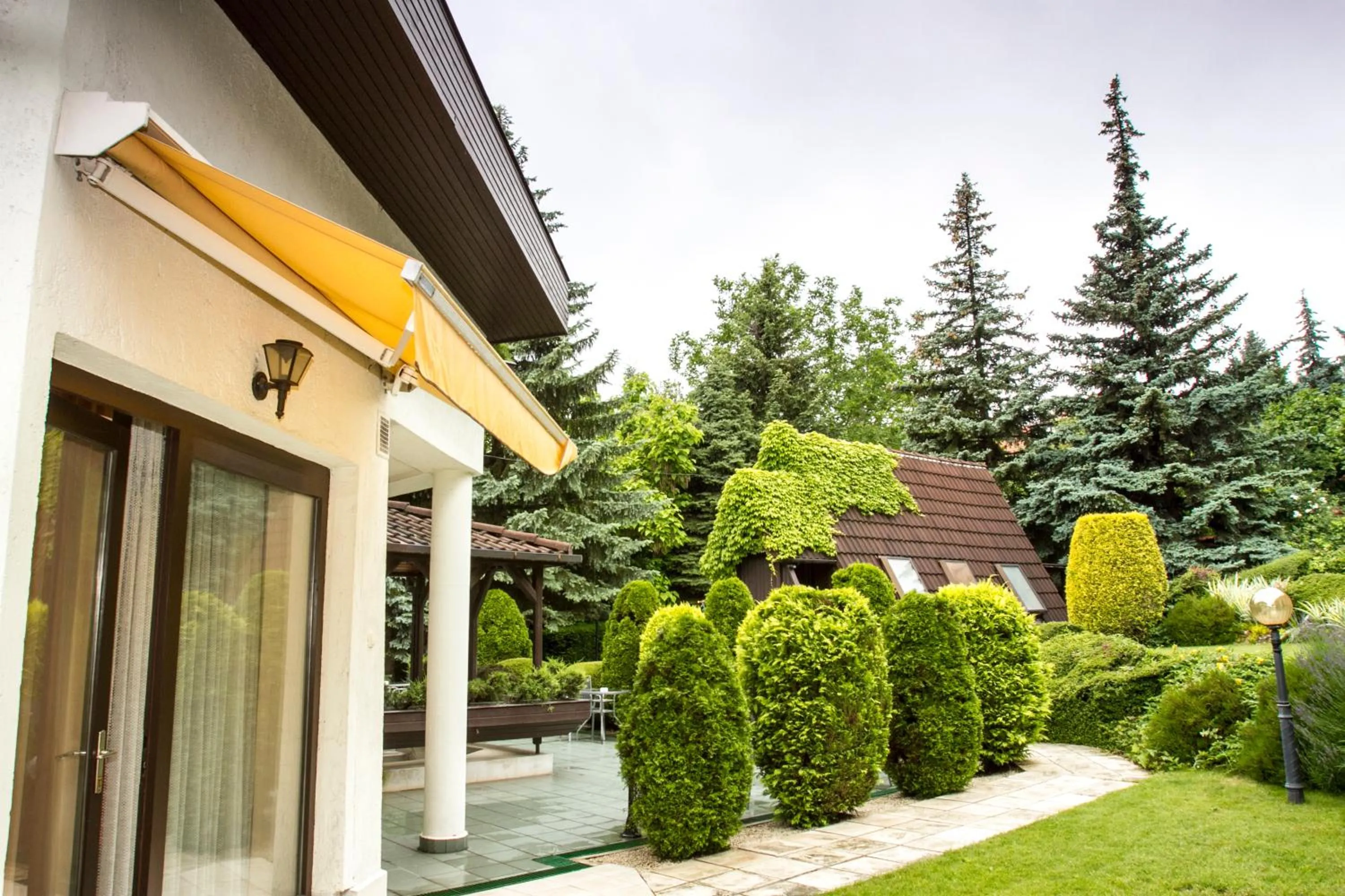 Garden in Hotel Molnár