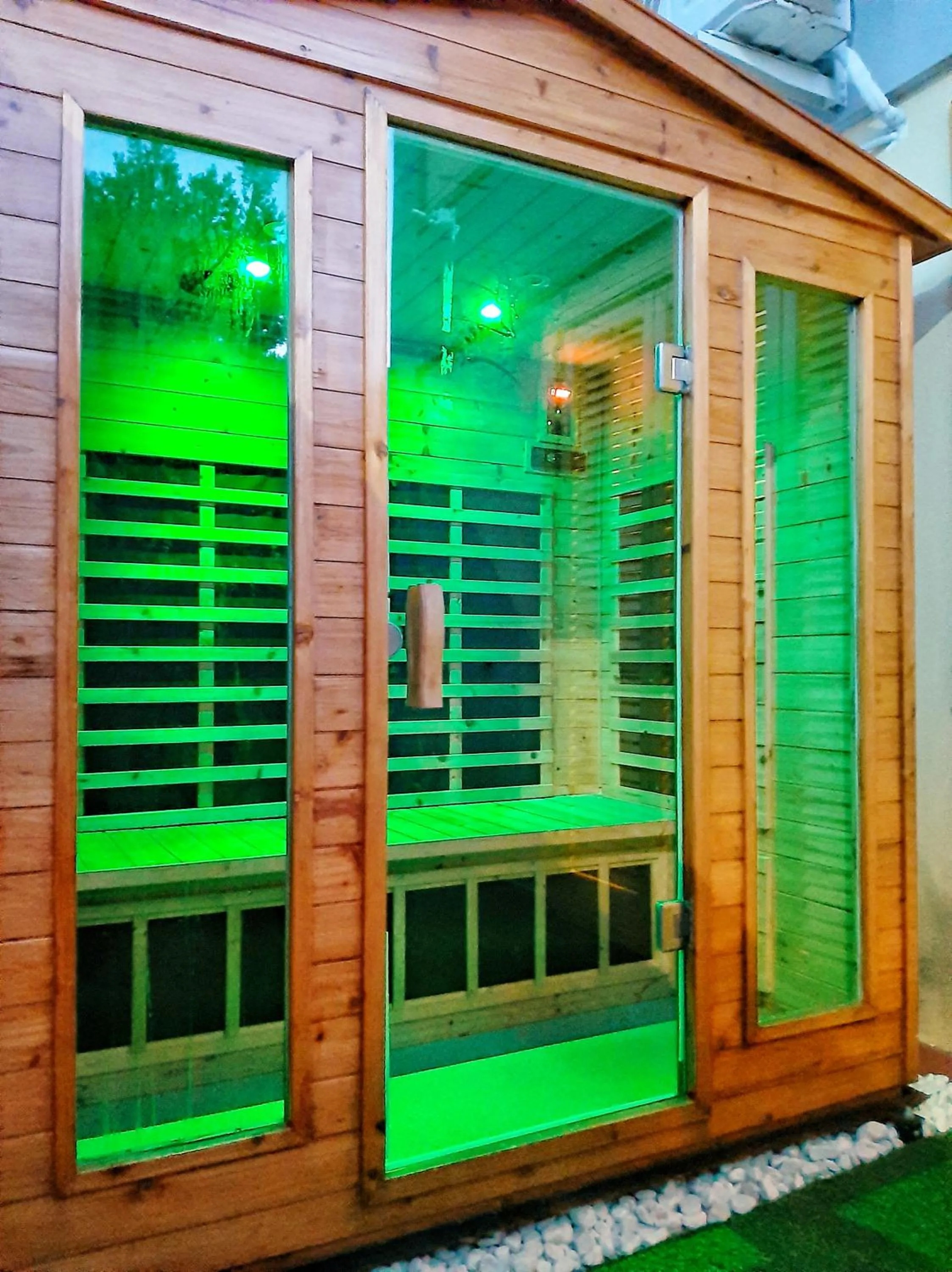 Sauna in Villa Mariel Suites & Apartment