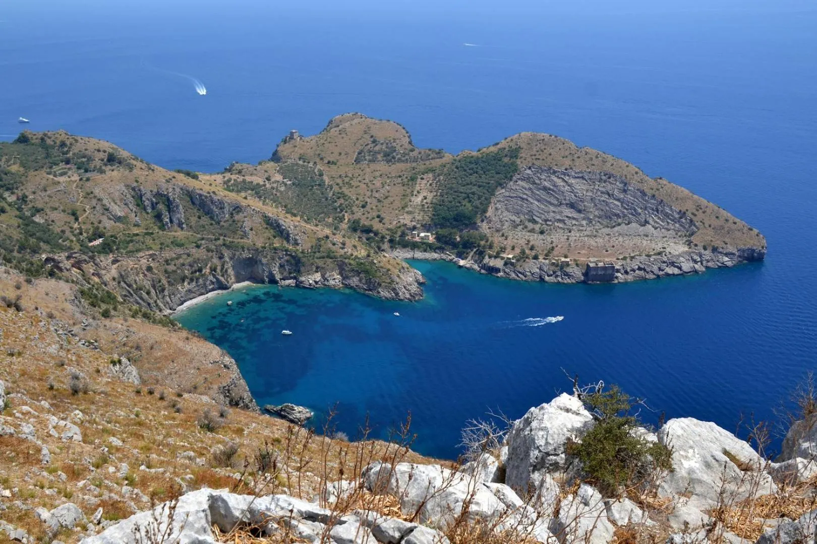Natural landscape in Villa Mariel Suites & Apartment