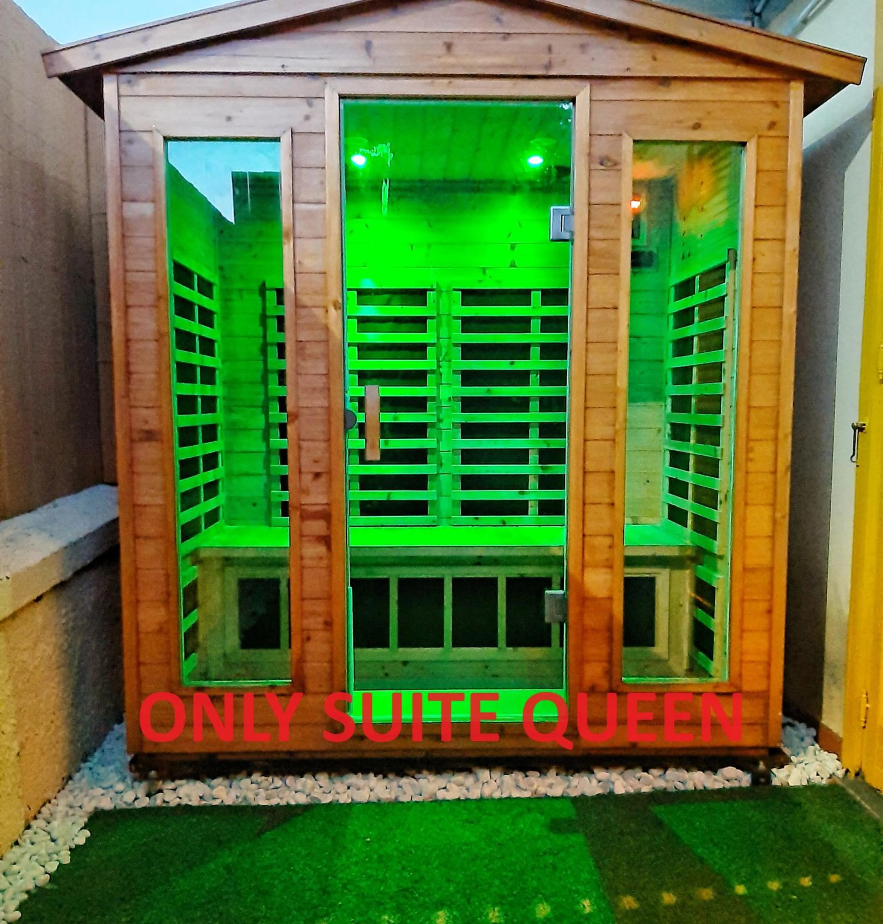 Sauna in Villa Mariel Suites & Apartment