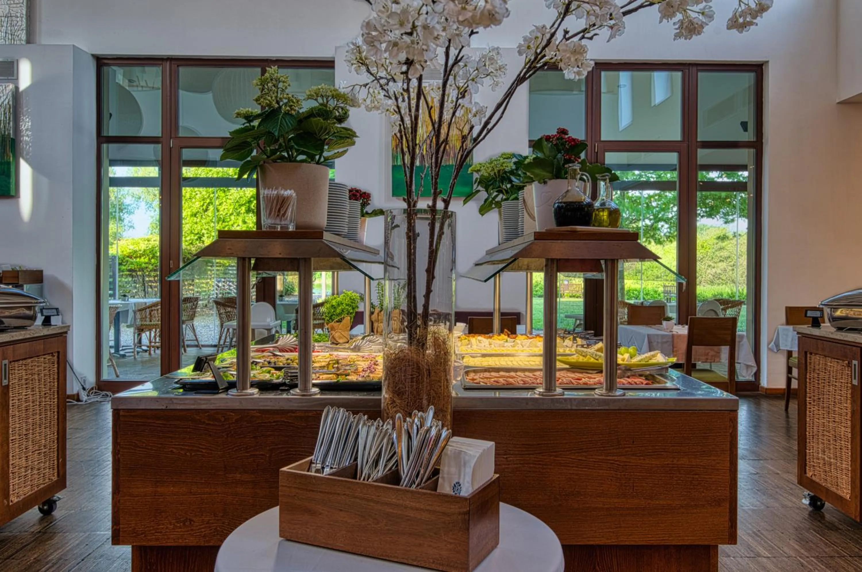 Food and drinks in Tisza Balneum Hotel