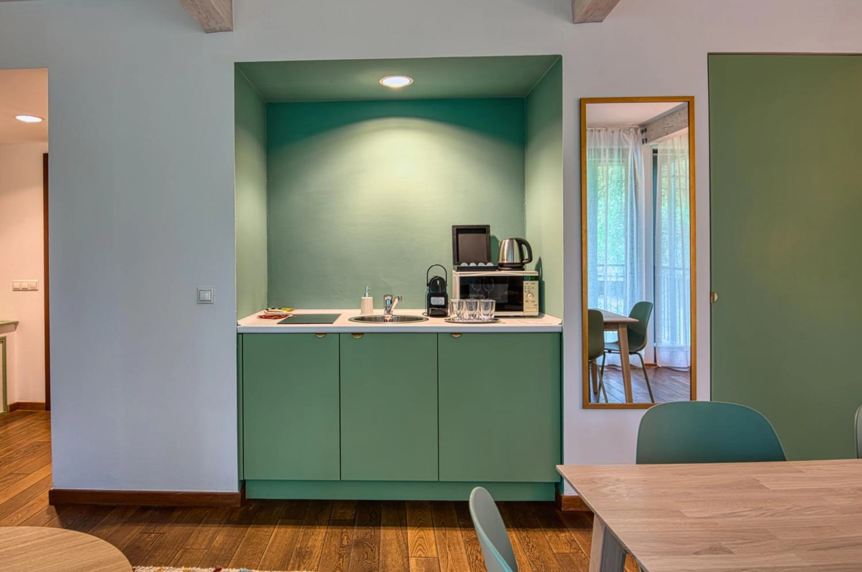 Kitchen or kitchenette in Tisza Balneum Hotel