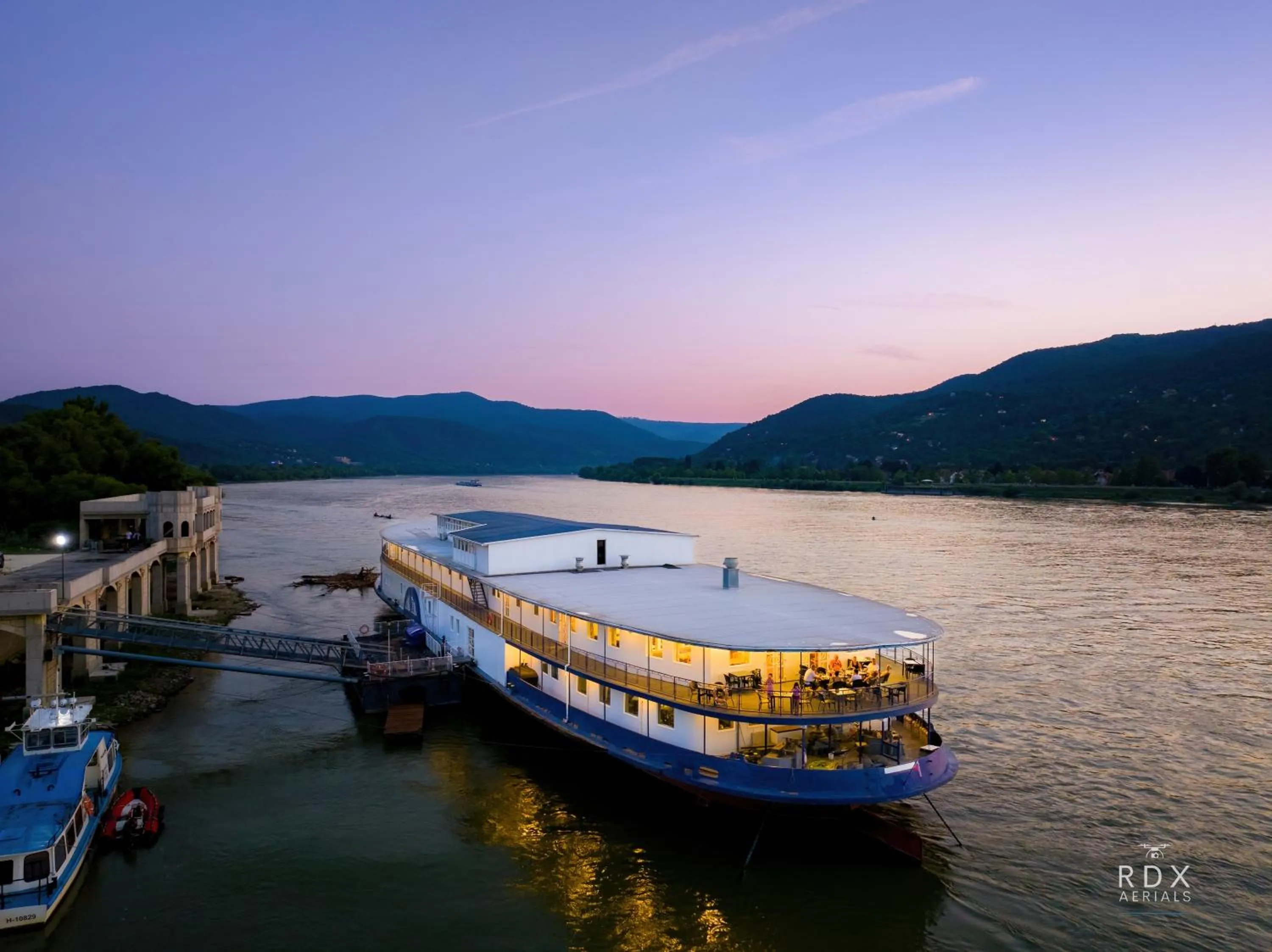 Property building in Aquamarina Hotel Visegrád