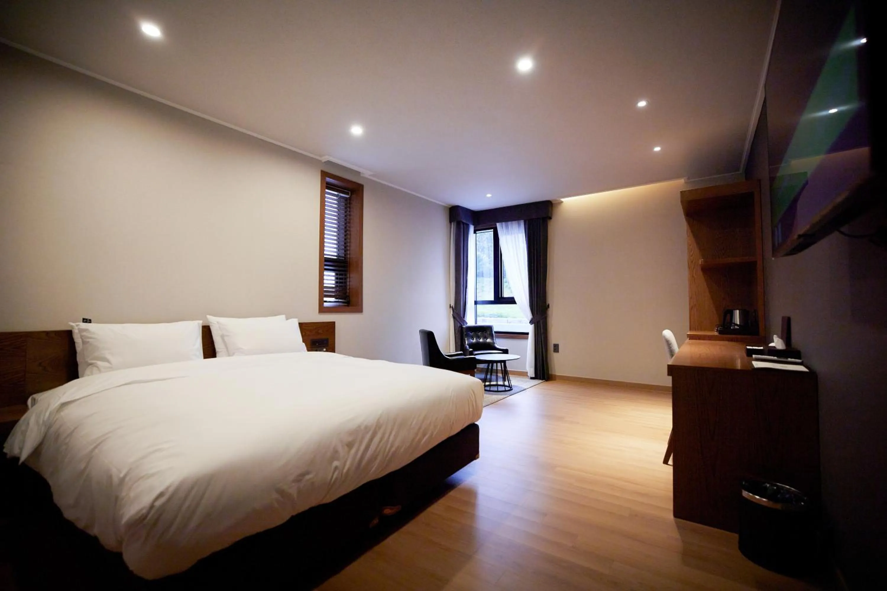 Photo of the whole room, Bed in Hotel The Star