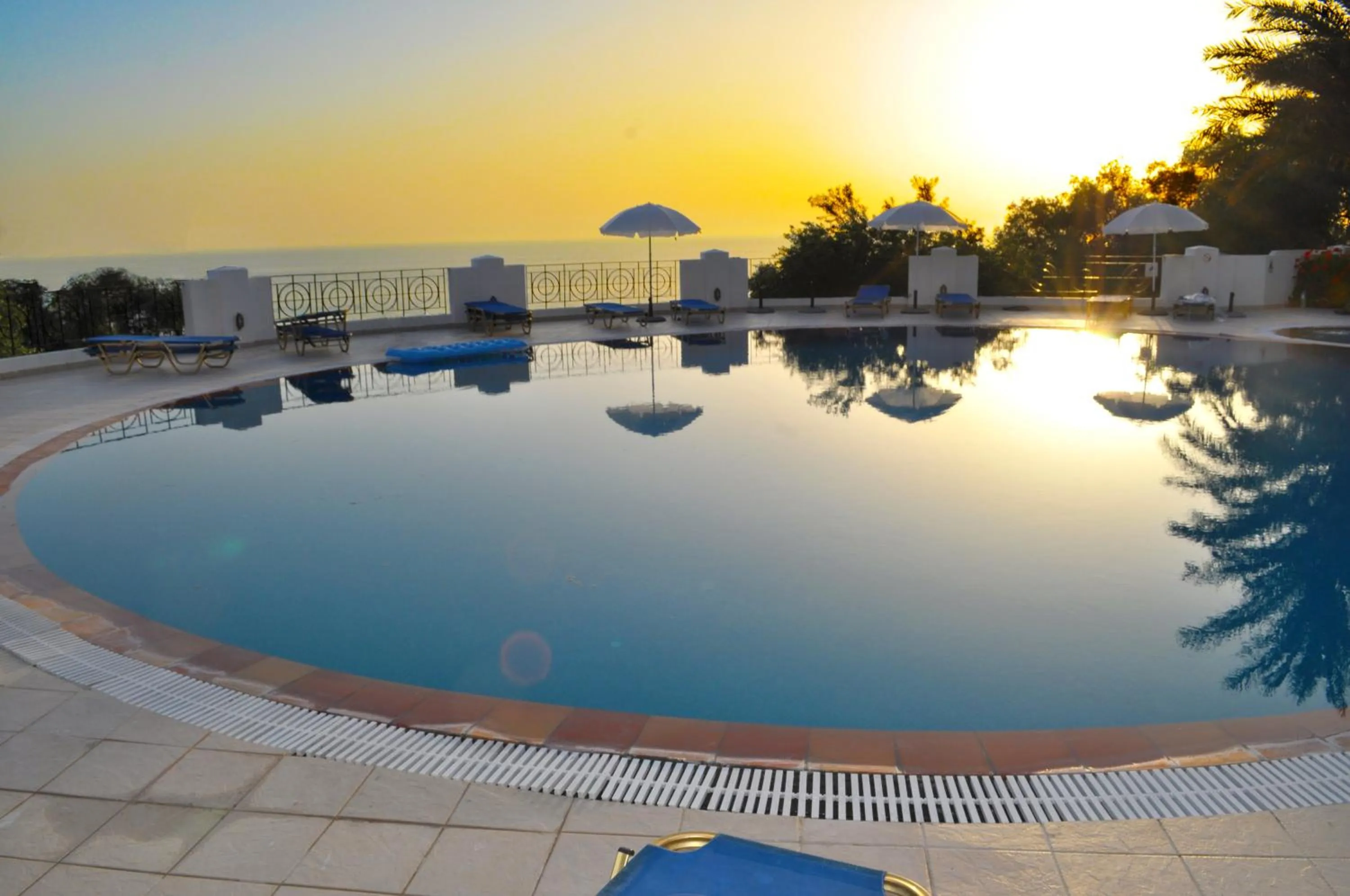 Apartments Maria with Pool - Agios Gordios Beach