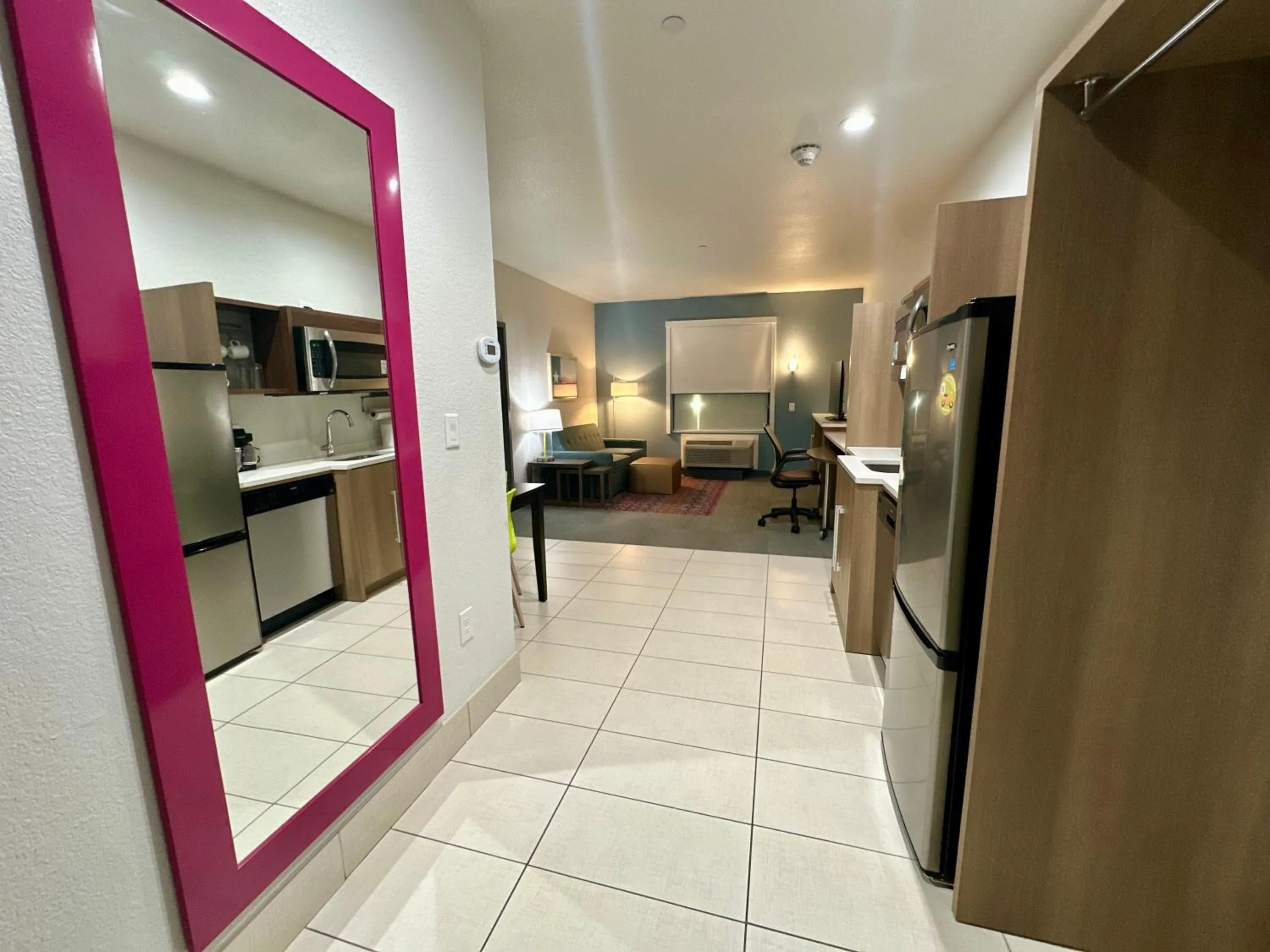 One-Bedroom King Suite - Non-Smoking in Home2 Suites By Hilton Amarillo East