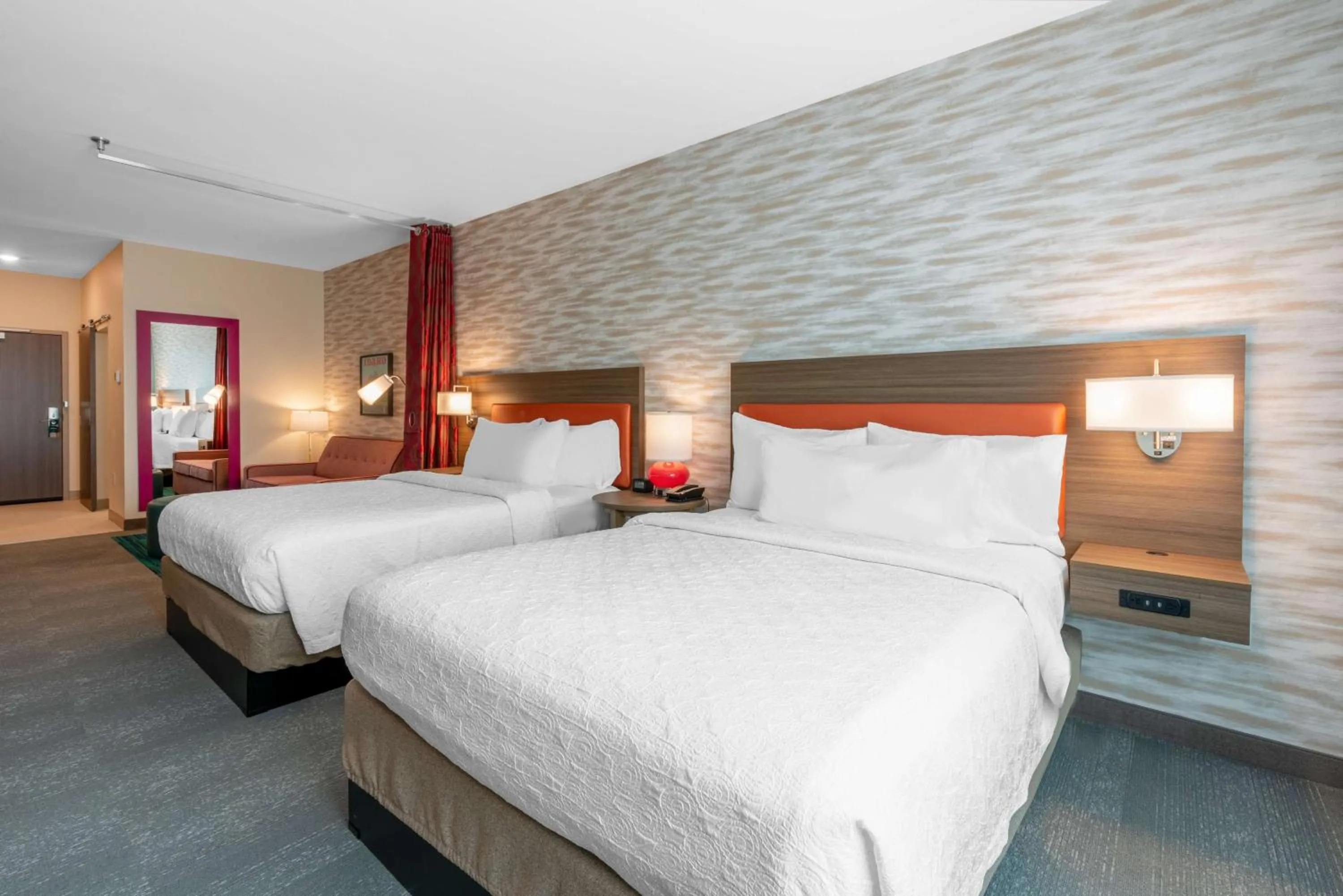 Living room, Bed in Home2 Suites By Hilton Pocatello, Id