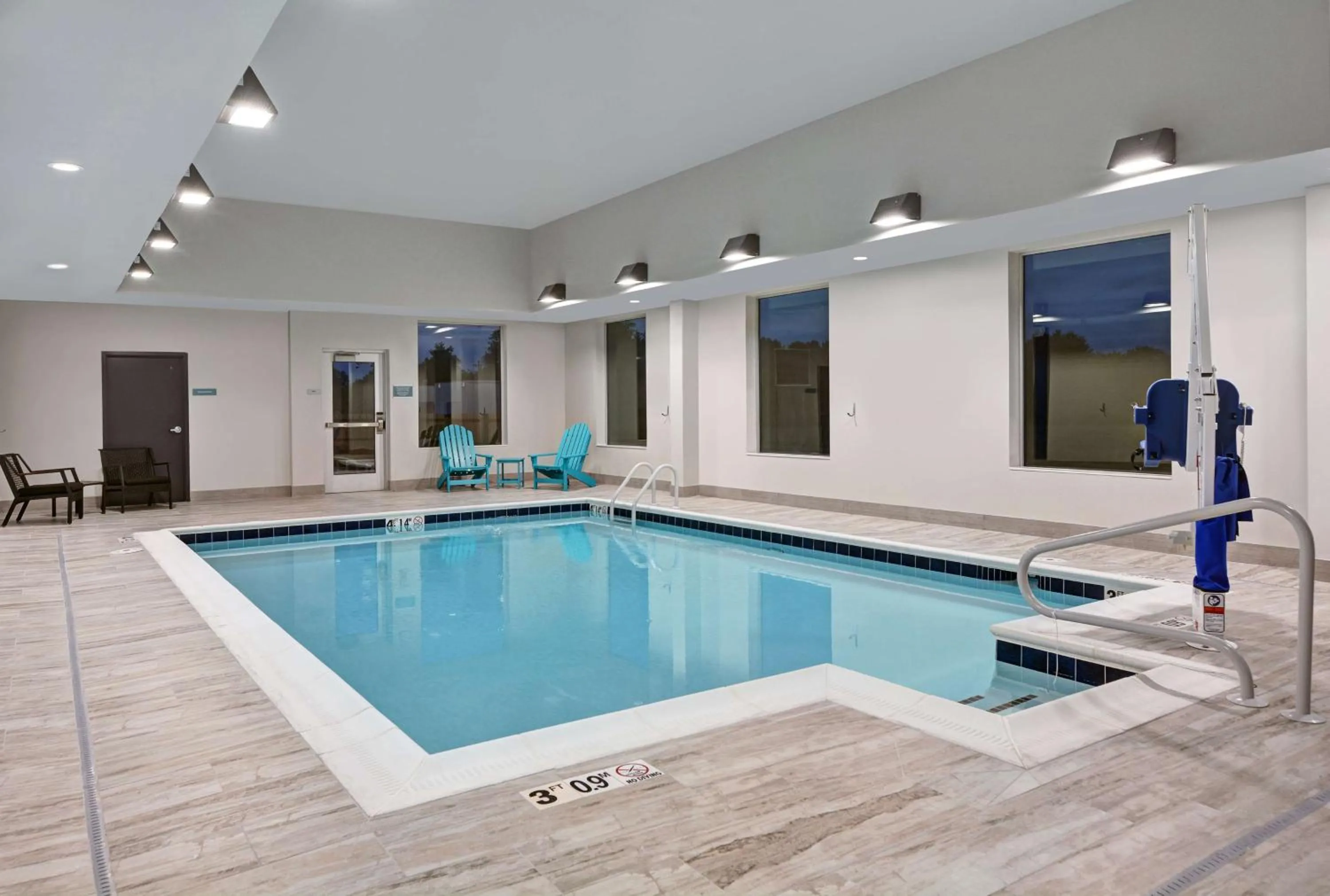 Pool view in Home2 Suites By Hilton Bentonville Rogers