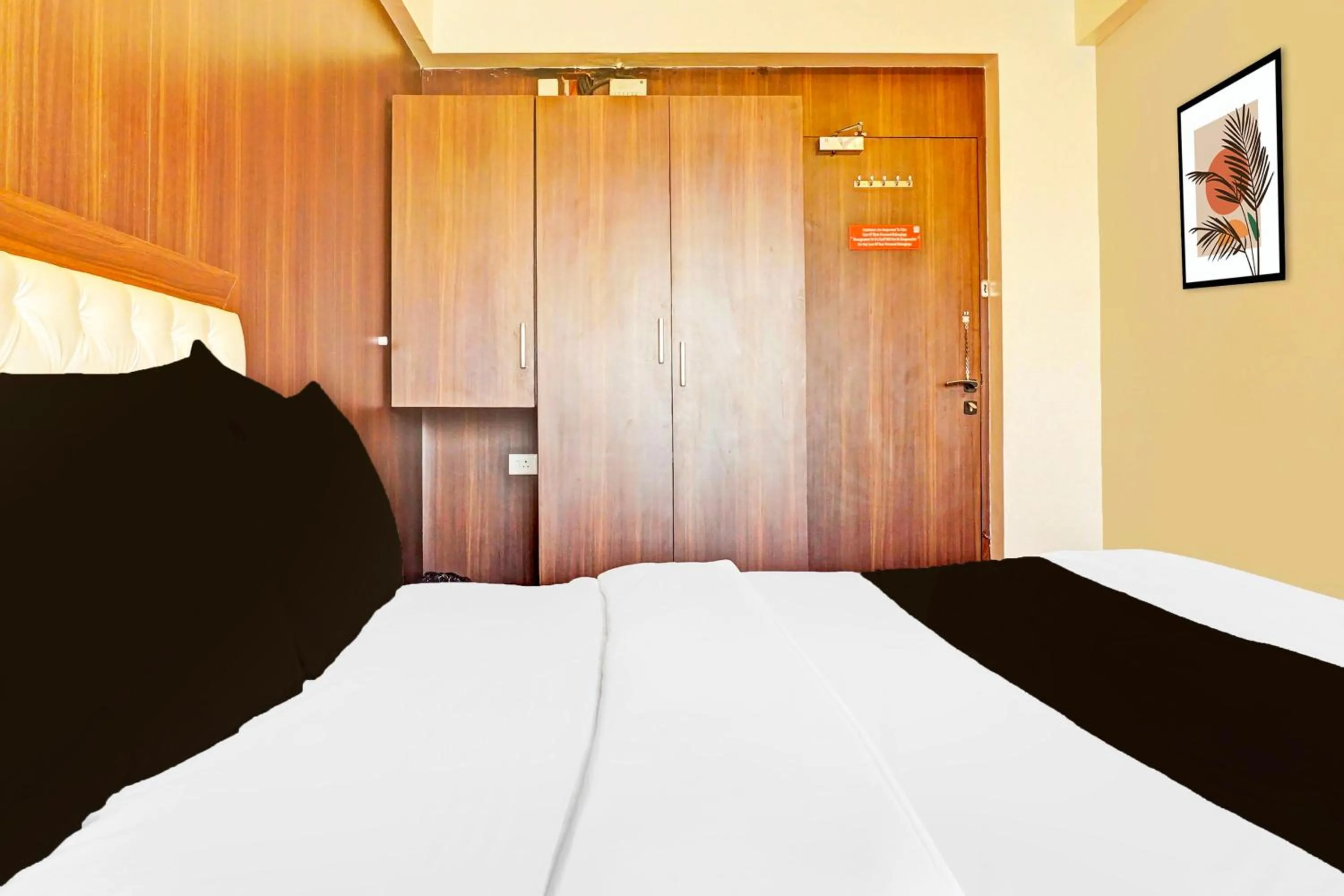 Bedroom in Hotel O Pearl Inn