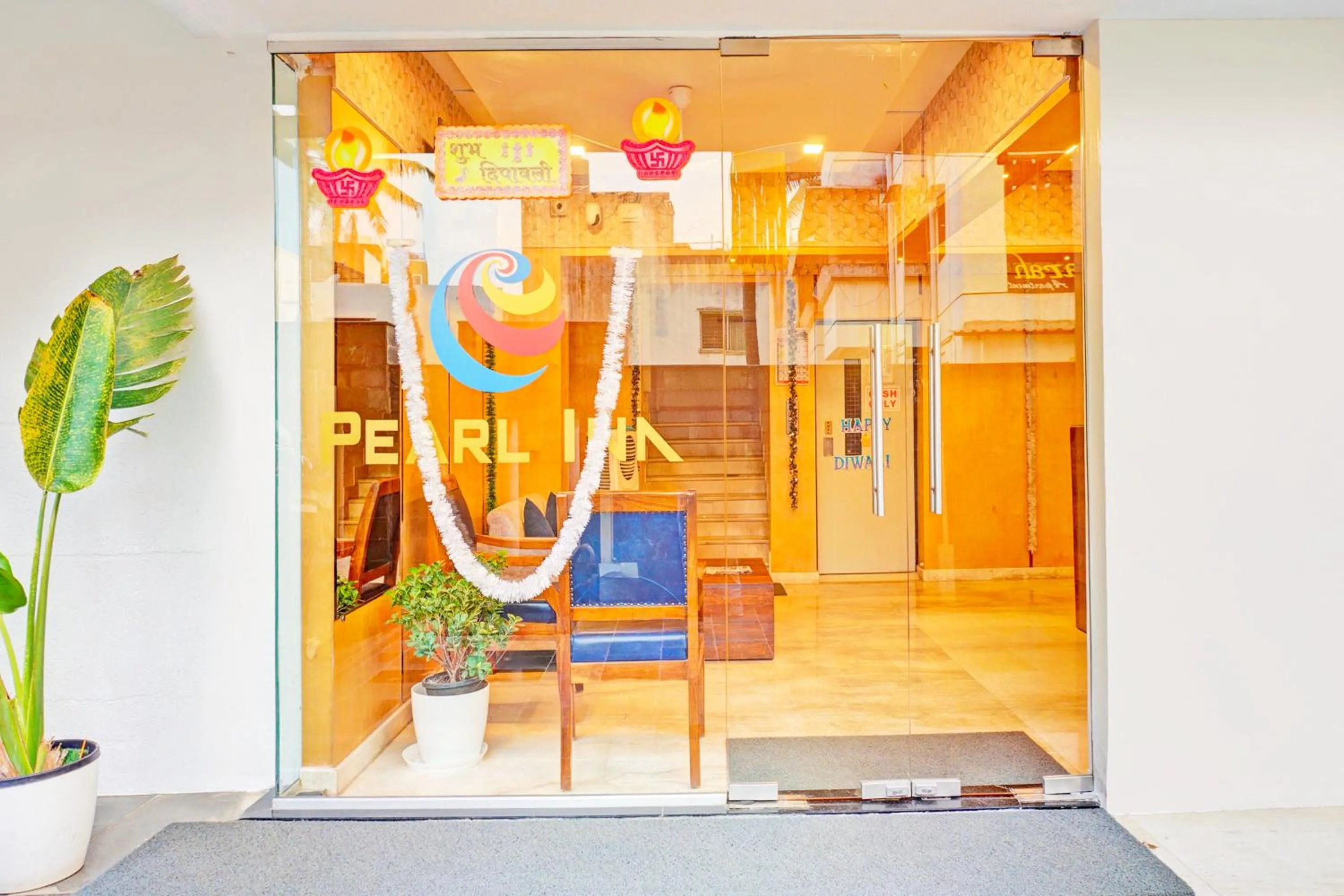 Facade/entrance in Hotel O Pearl Inn