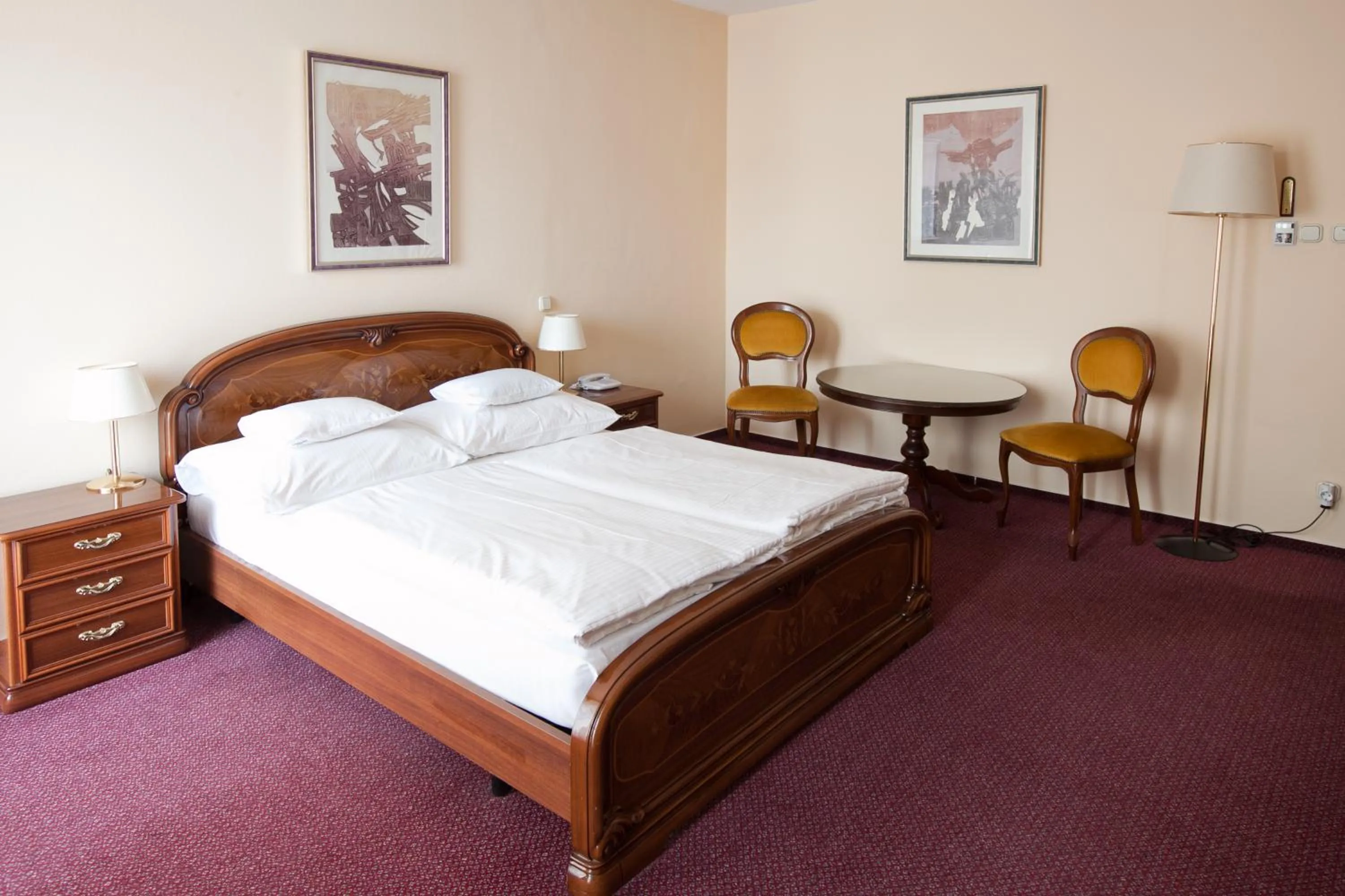 Bed in Pannonia Hotel