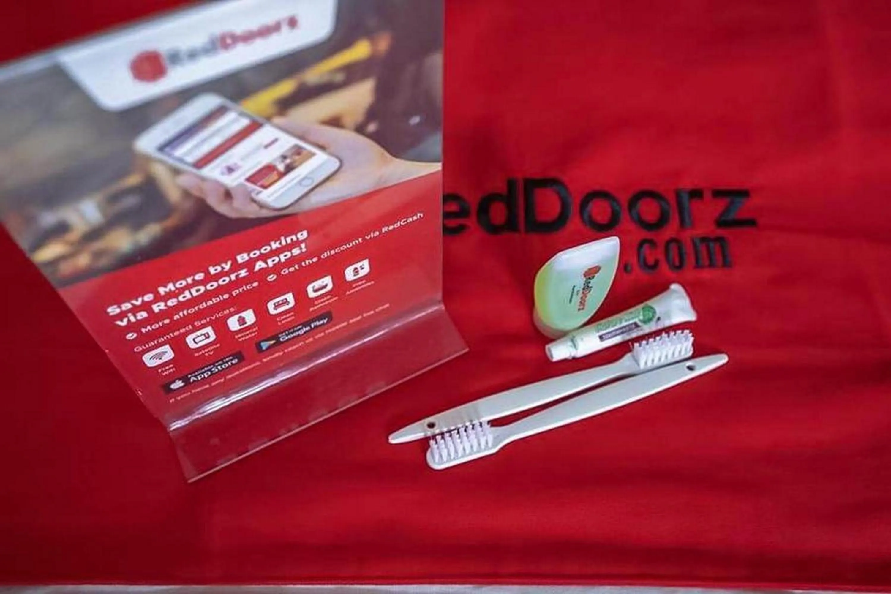 RedDoorz near RS Mitra Keluarga Depok