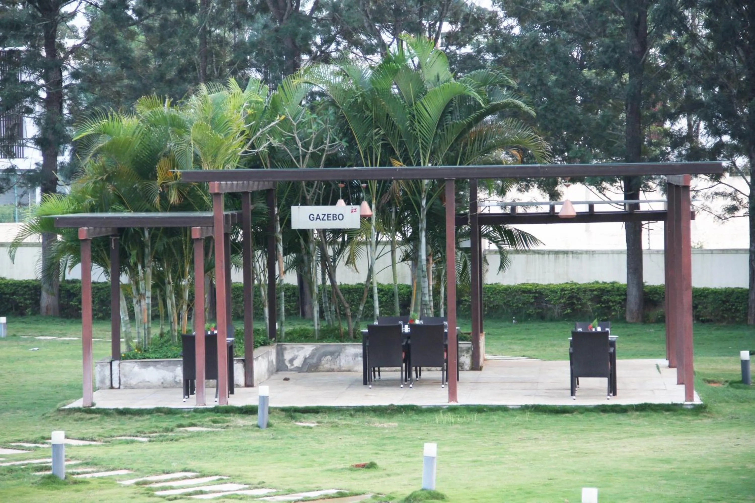 Restaurant/places to eat in Spree Resort At Century Wintersun