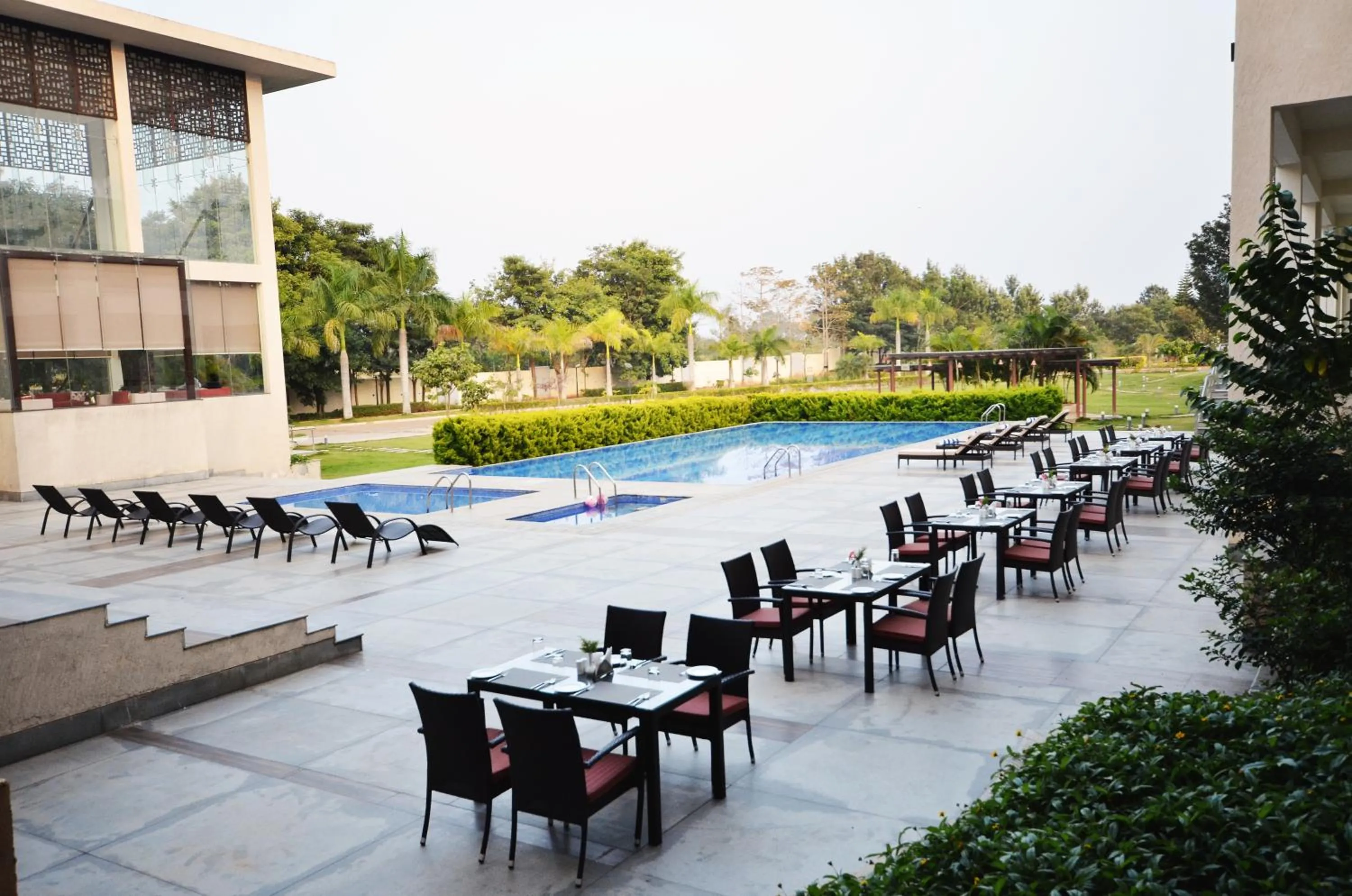 Dining area in Spree Resort At Century Wintersun