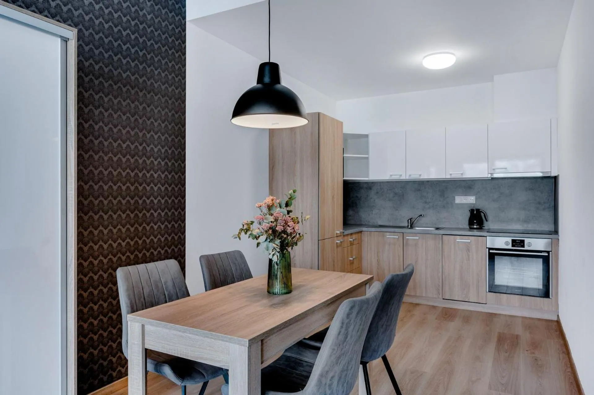 Metropolitan Star Apart Hotel