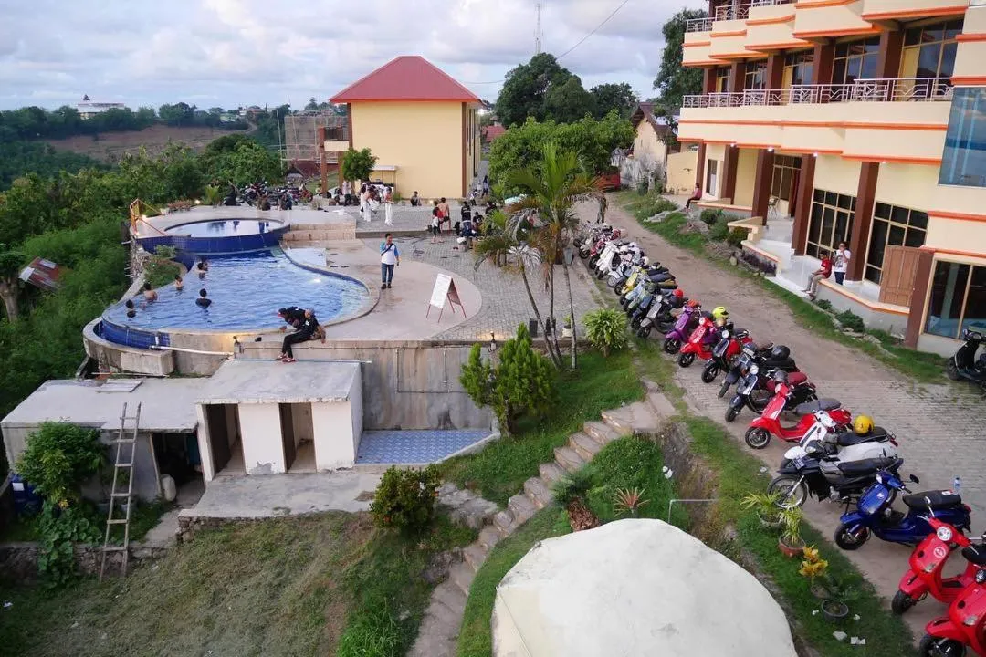 Pool view in Bukit Kenari Hotel & Restaurant