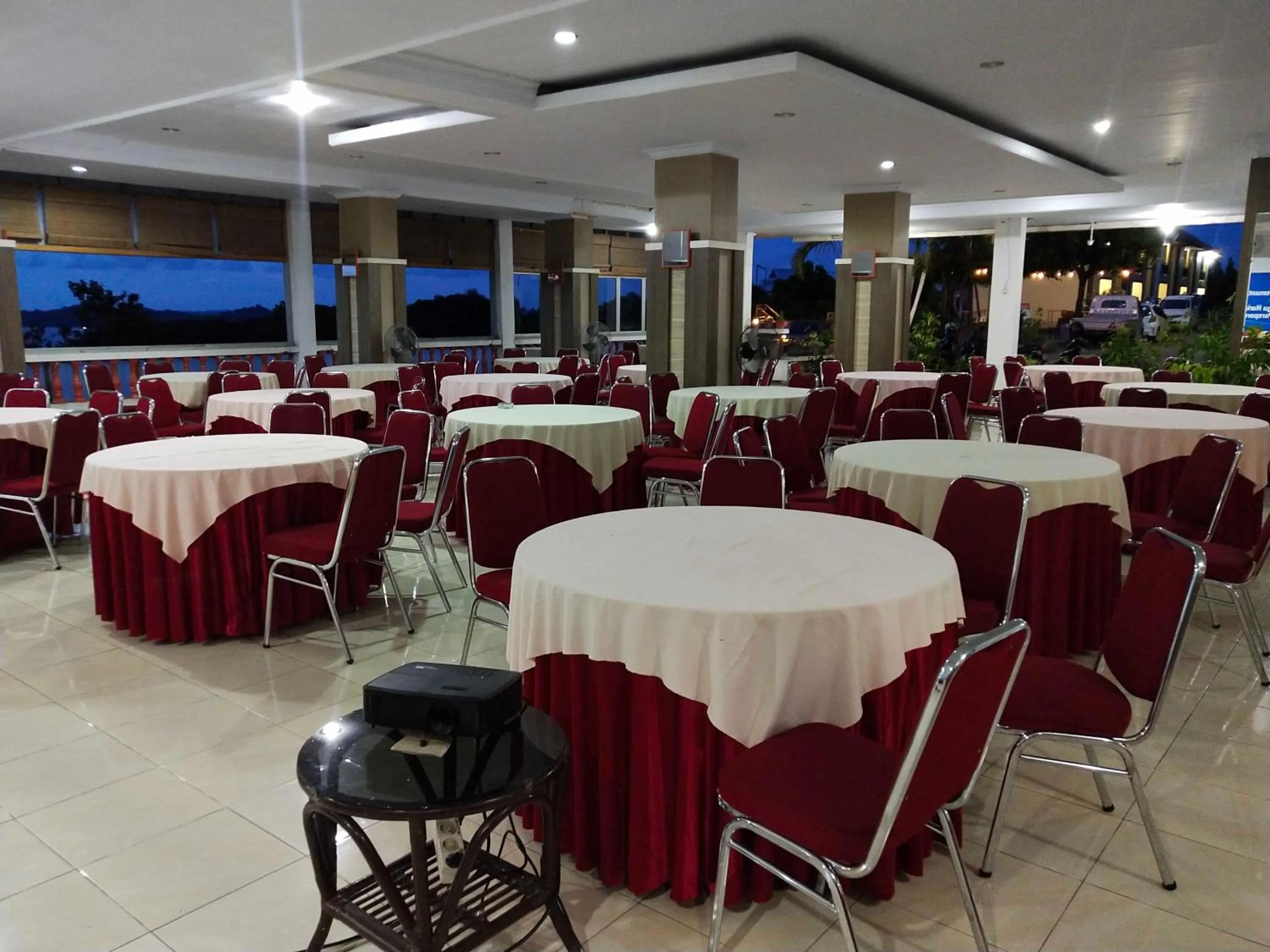 Bukit Kenari Hotel & Restaurant