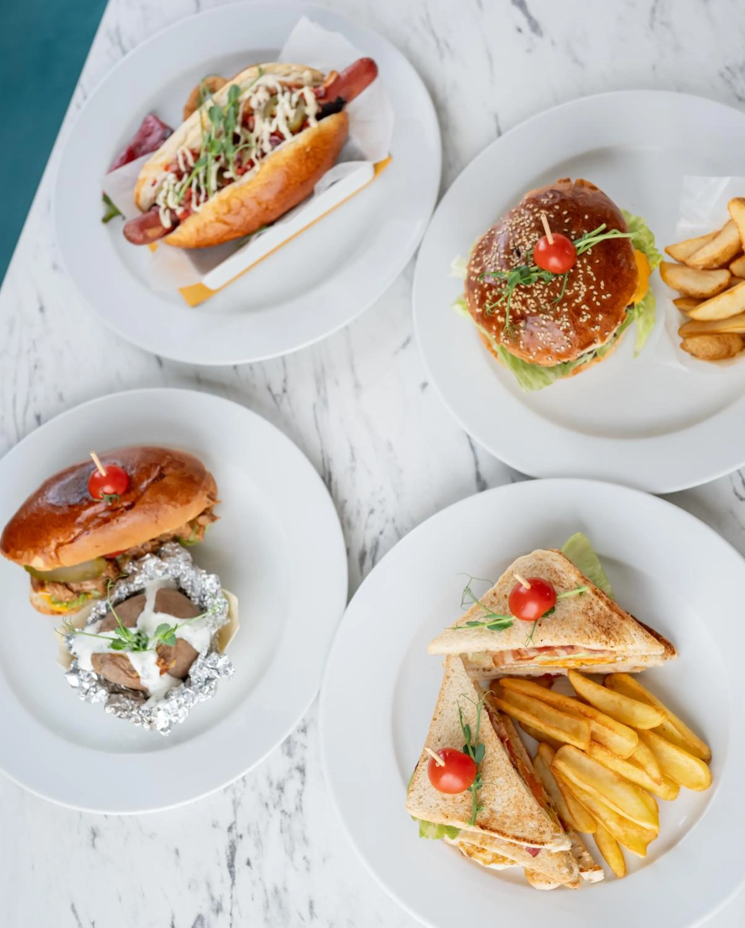 Food and drinks in Airport Hotel Budapest