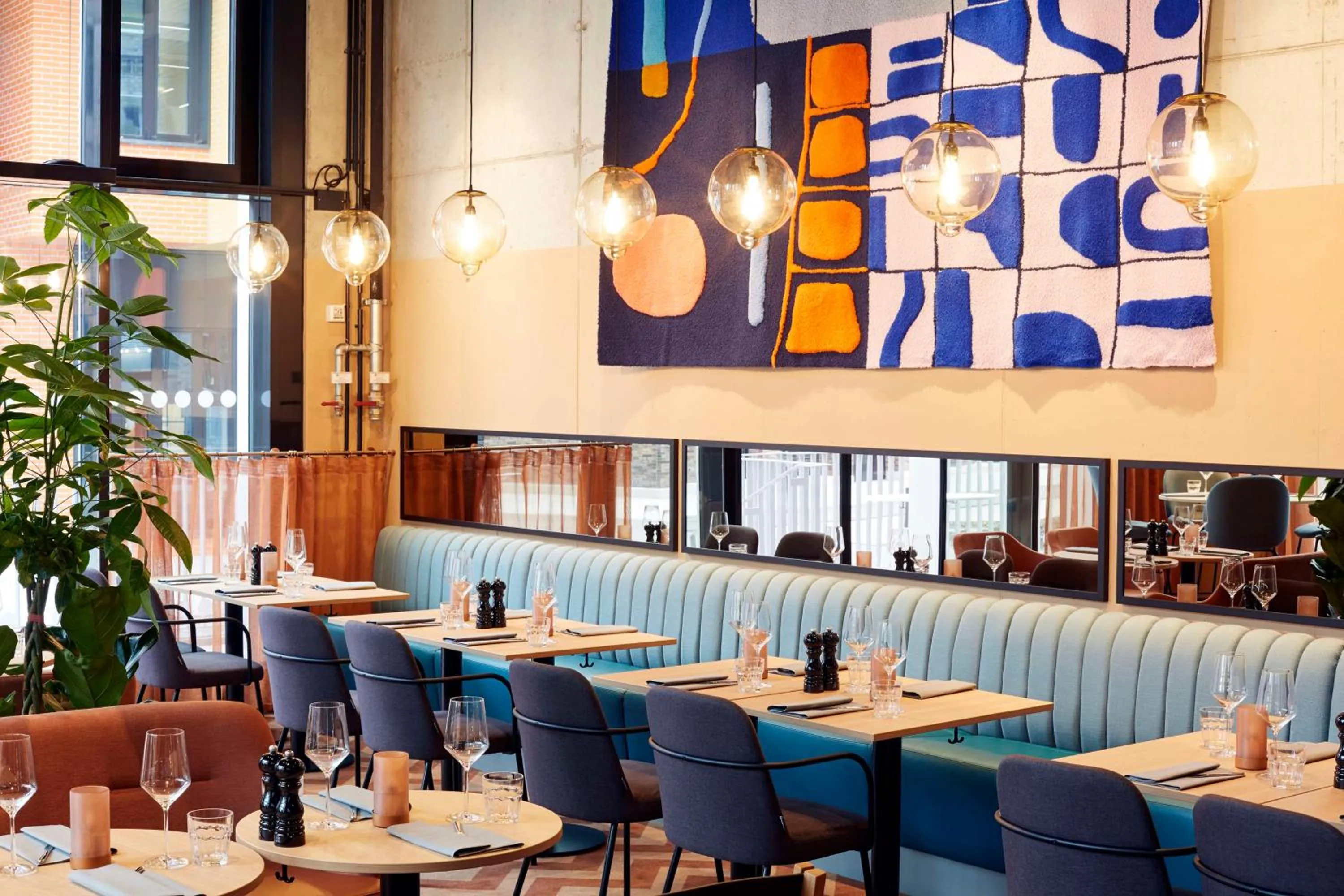 Restaurant/places to eat in Scandic München Macherei