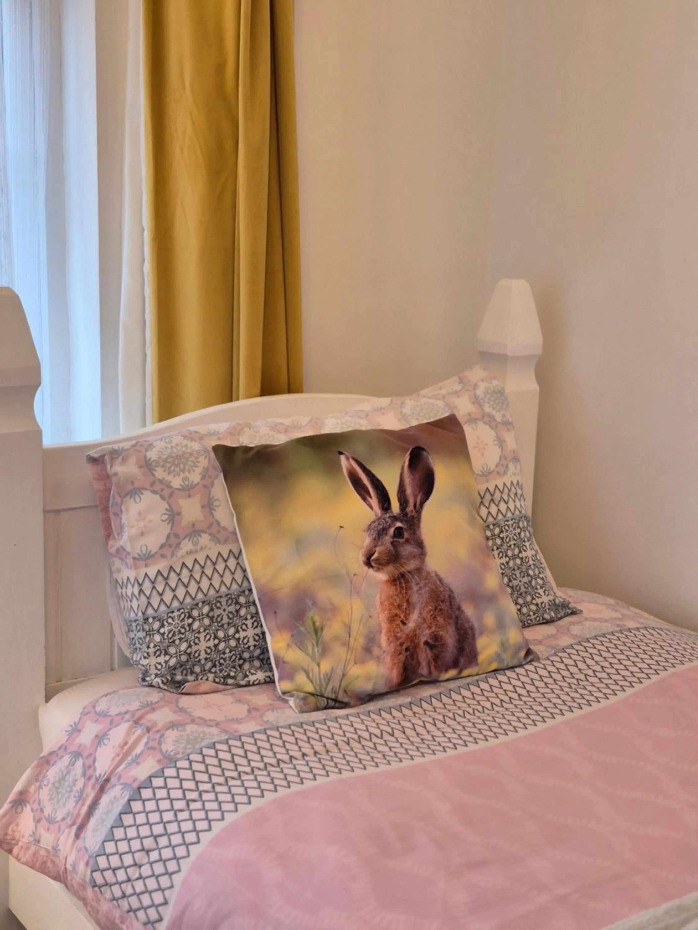 Bed in Cable Island Bed and Breakfast