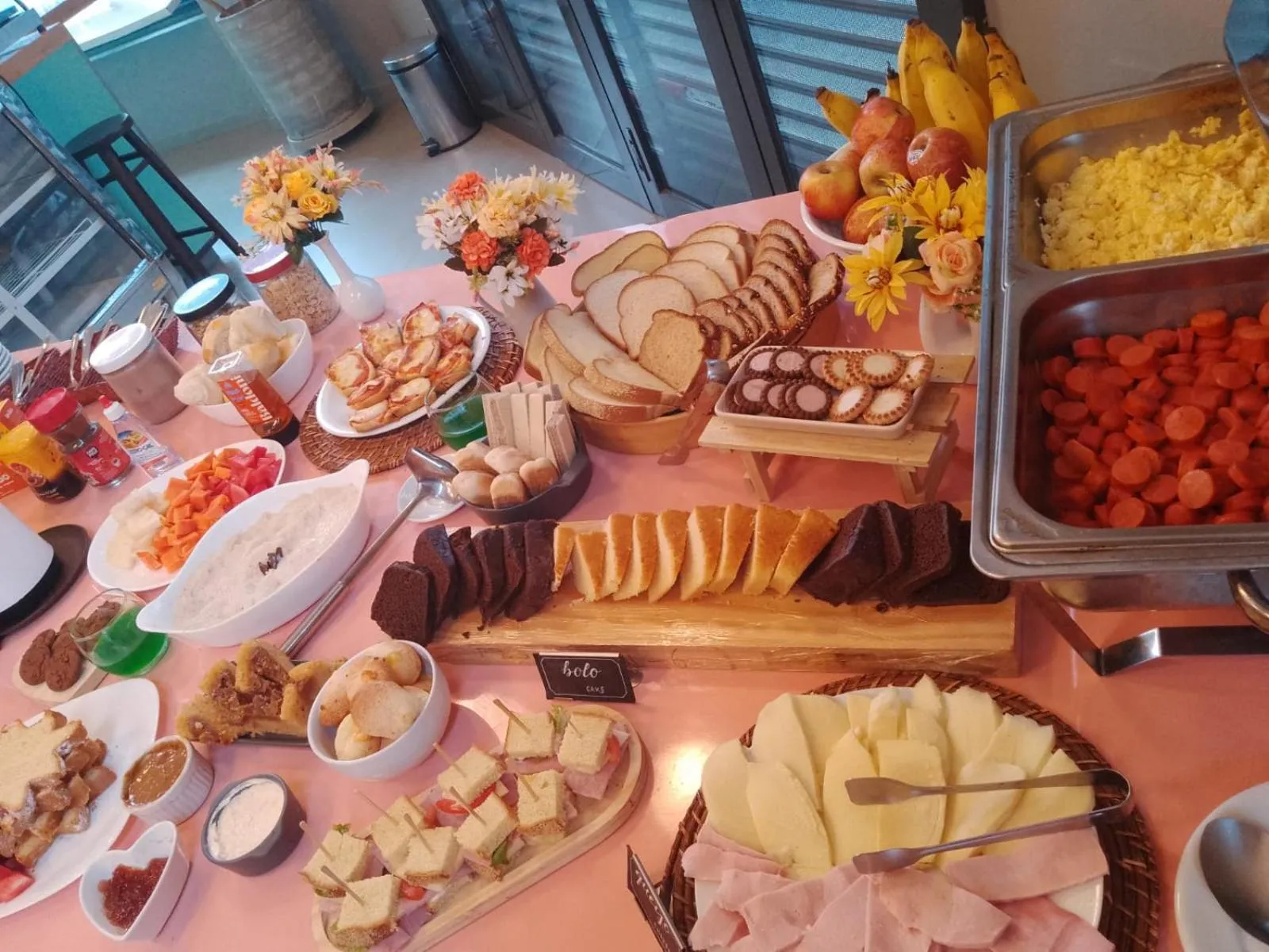 Buffet breakfast in Hotel Centro 433