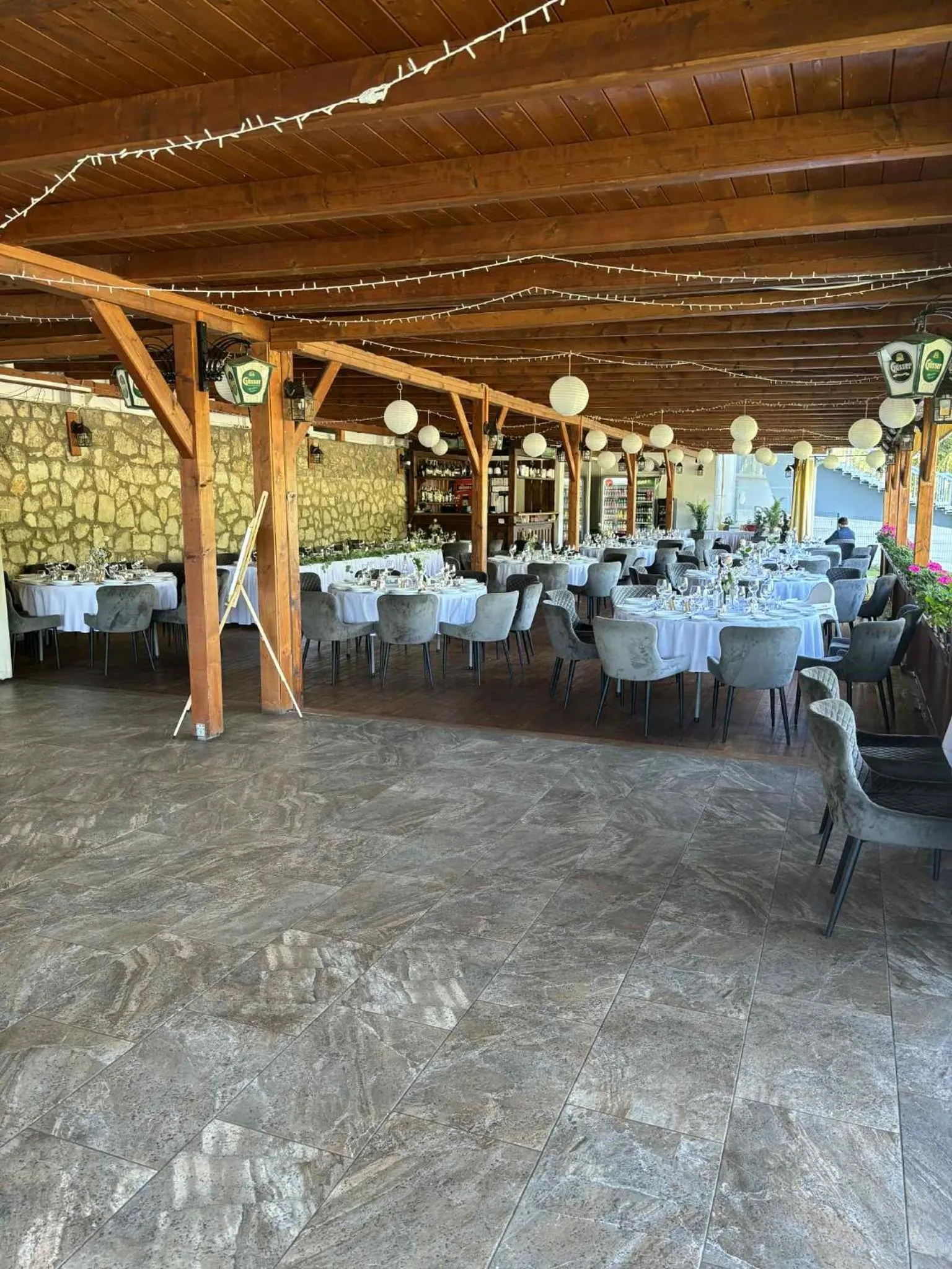 Amstel Hattyú Panzió -Érintésmentes bejelentkezés