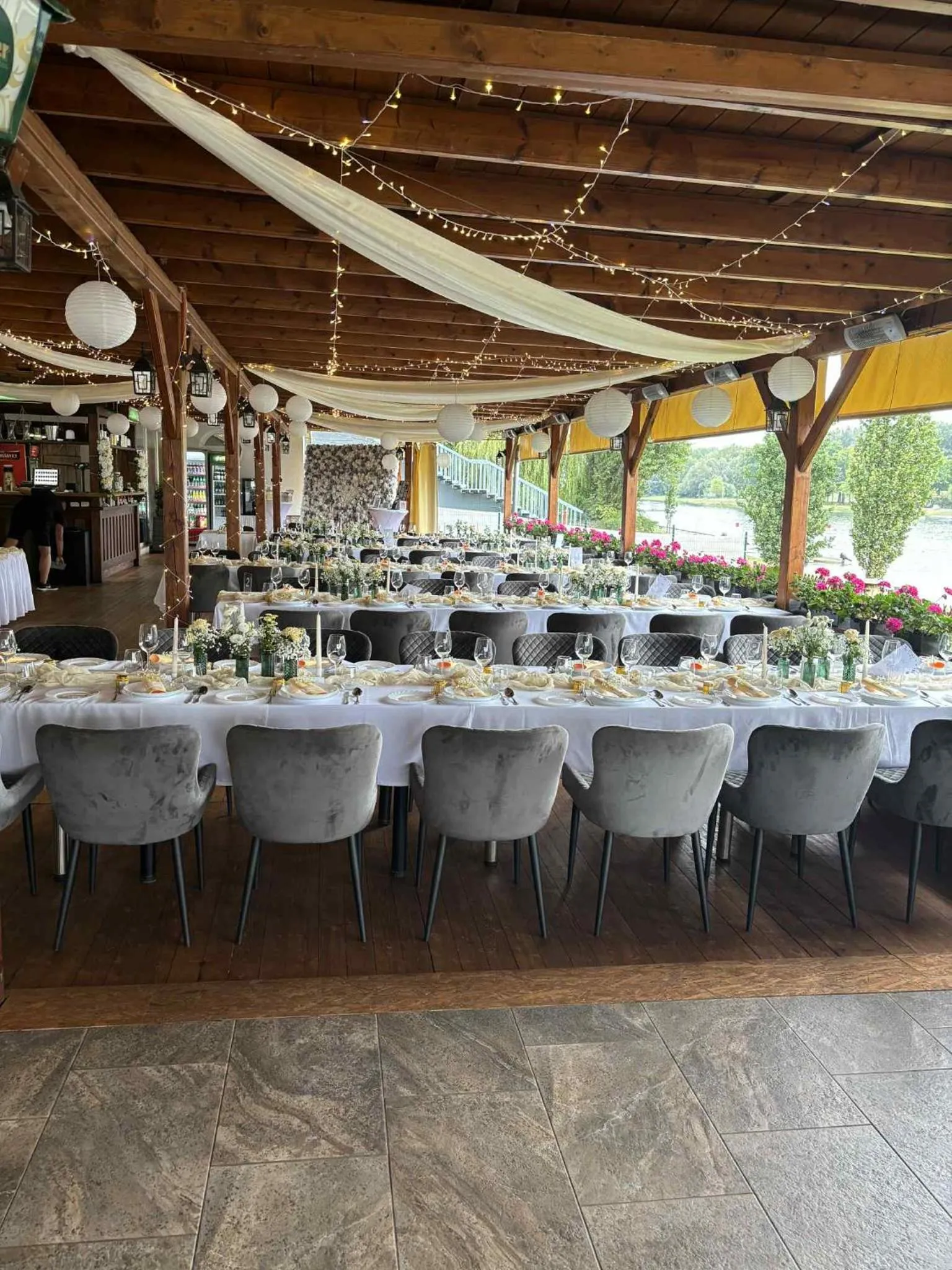 Amstel Hattyú Panzió -Érintésmentes bejelentkezés