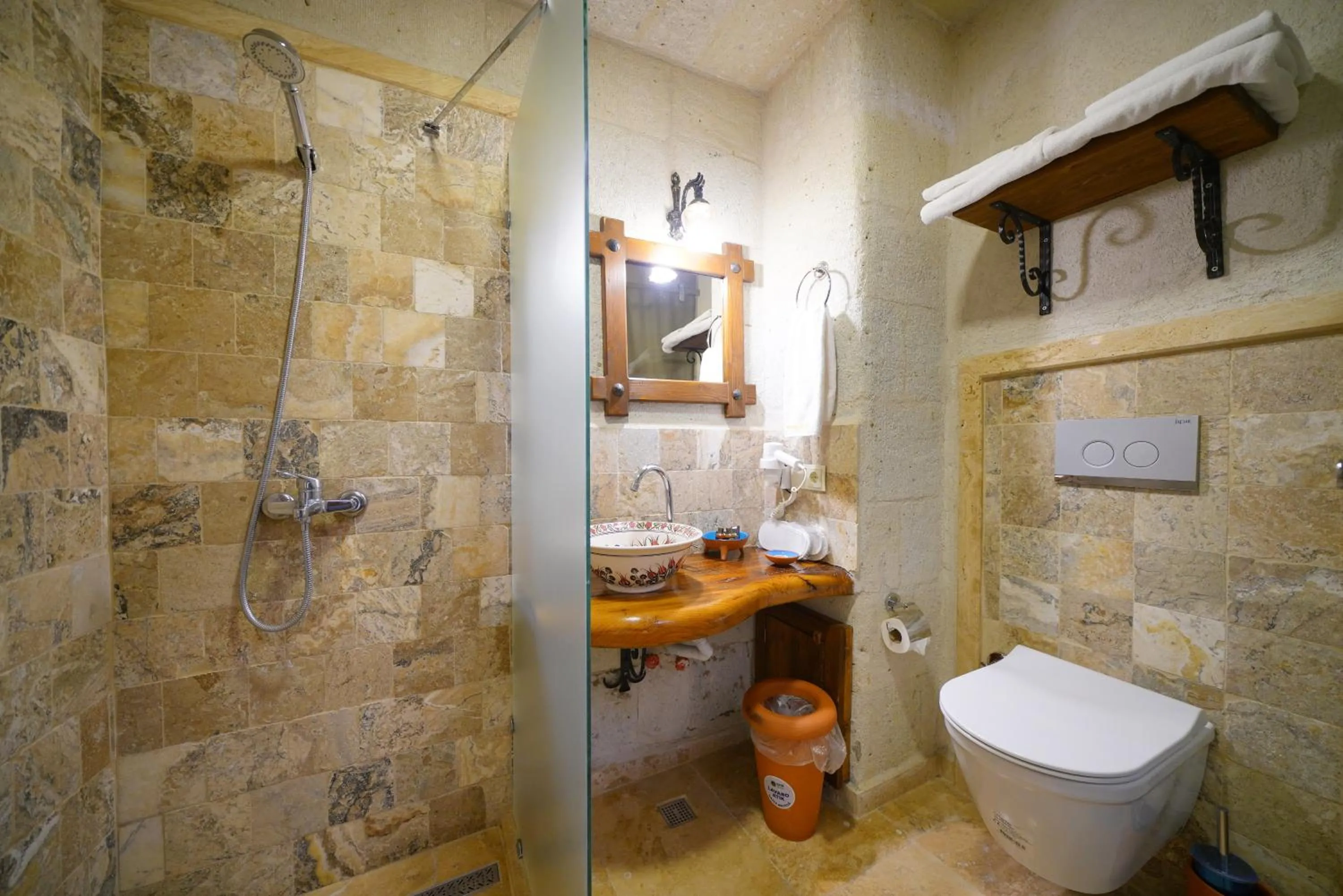 Shower in Kemerli House