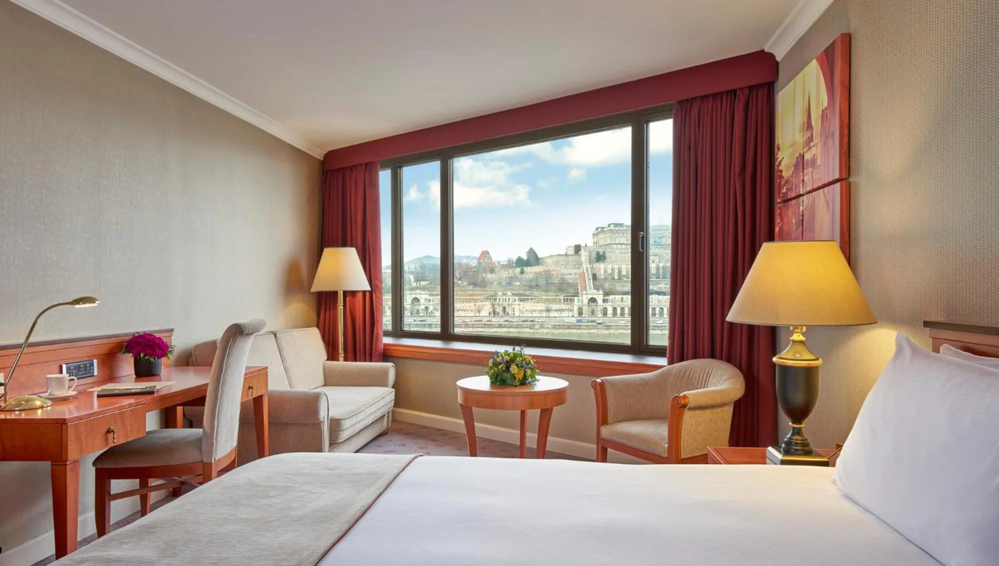 Living room, Bed in InterContinental Budapest by IHG