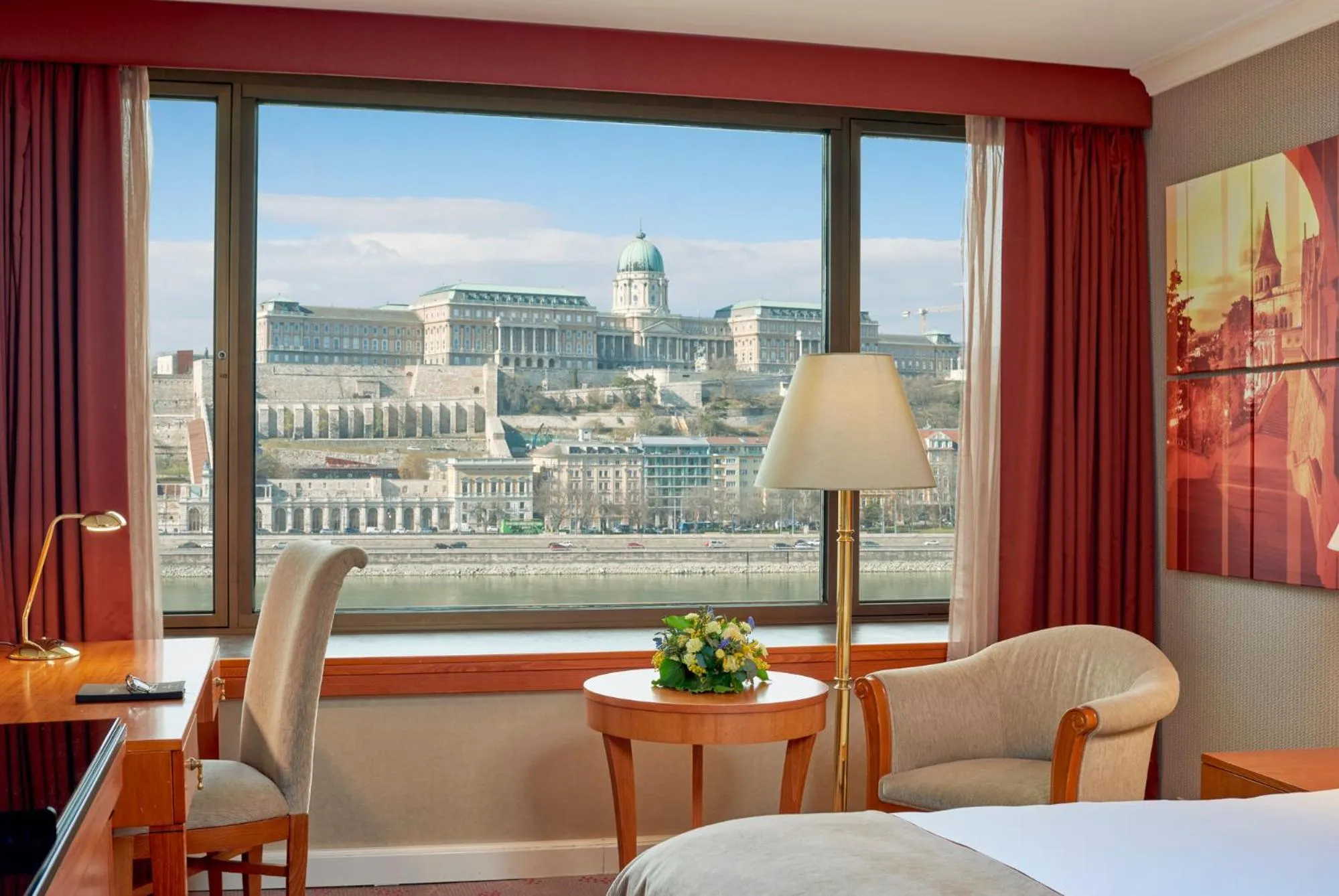 Living room, Bed in InterContinental Budapest by IHG