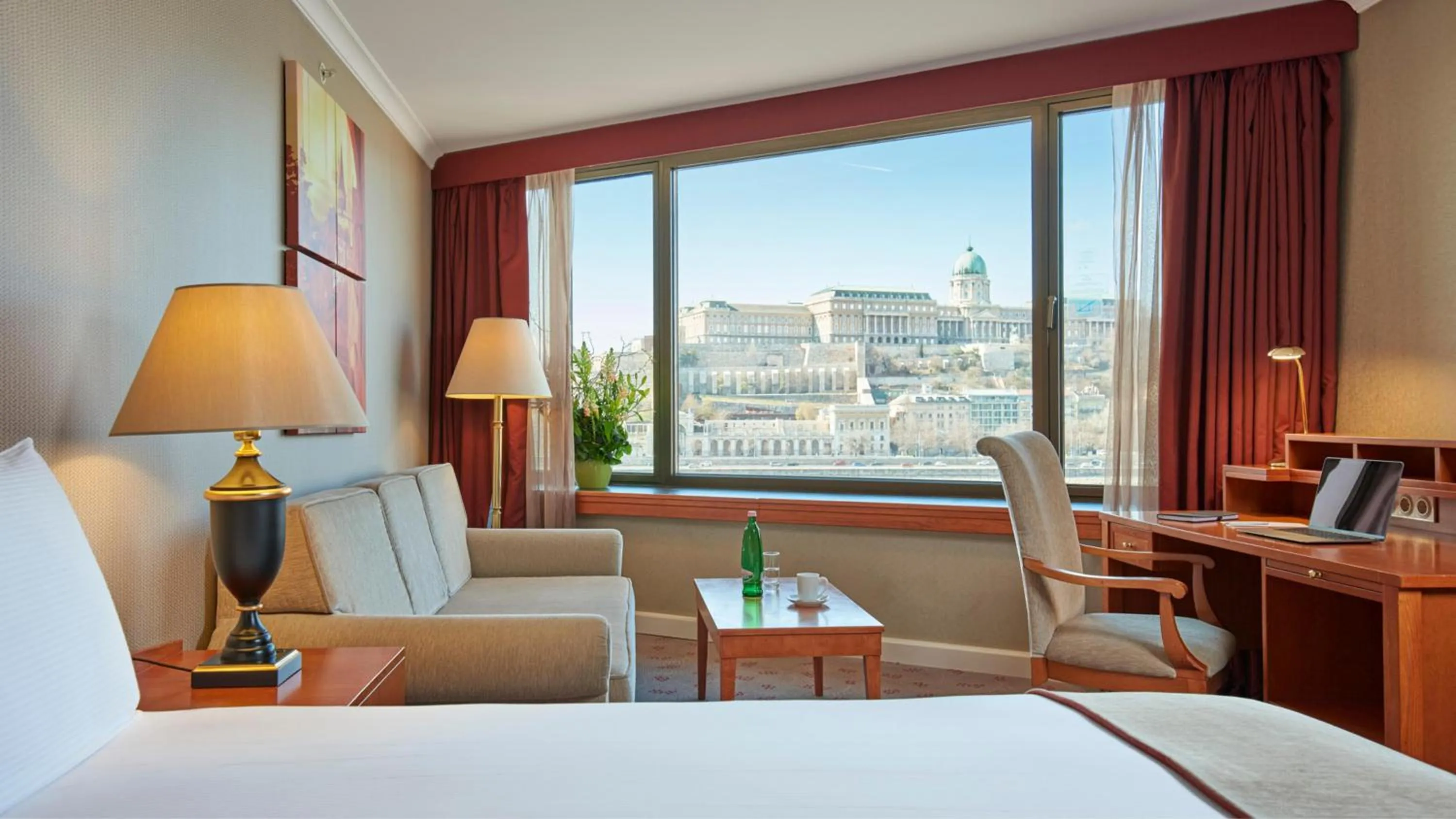 Photo of the whole room, Bed in InterContinental Budapest by IHG