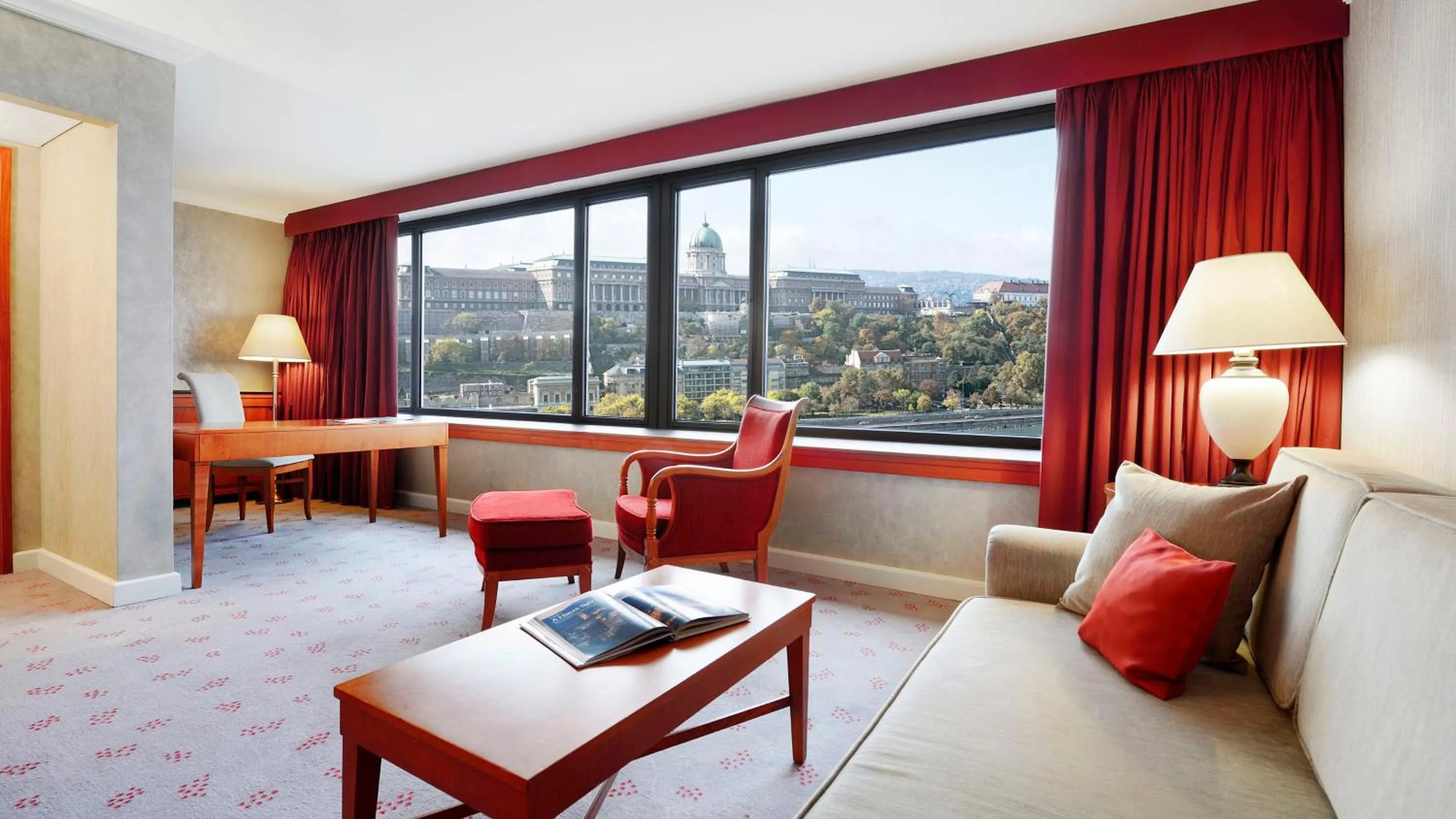 Photo of the whole room in InterContinental Budapest by IHG