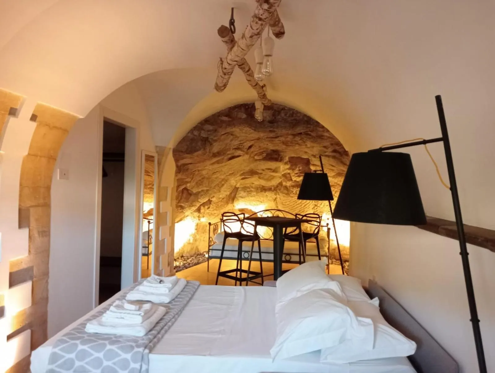 Bed in IBLA ROOMS