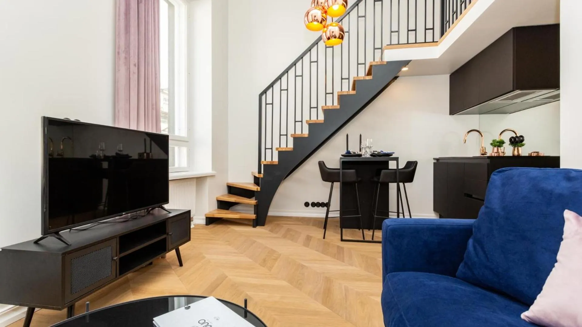 TV and multimedia in Bob W Tartu Old Town