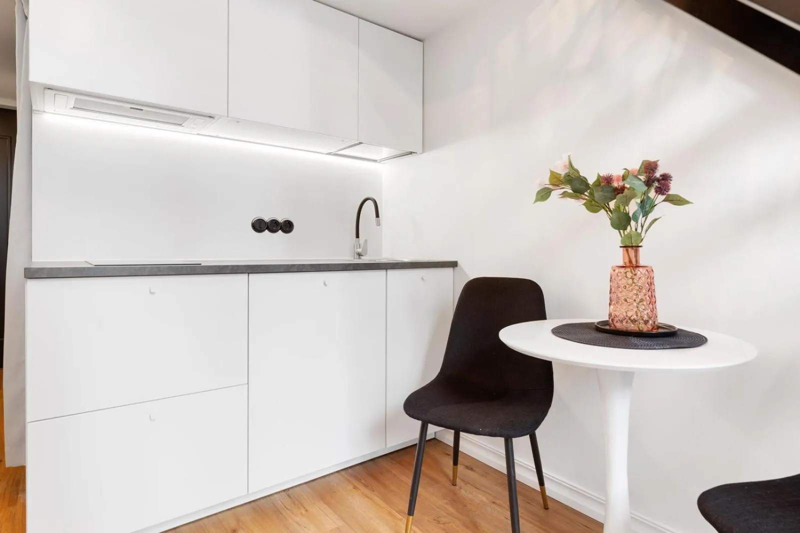 Kitchen or kitchenette in Bob W Tartu Old Town