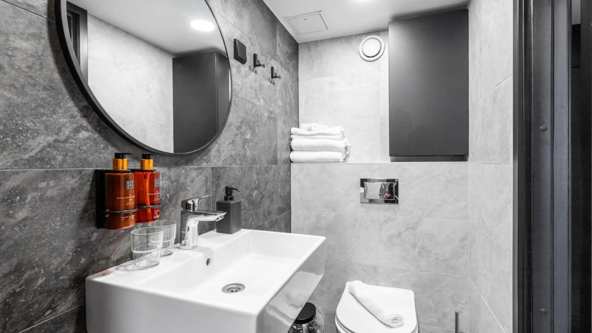 Toilet in Bob W Tartu Old Town