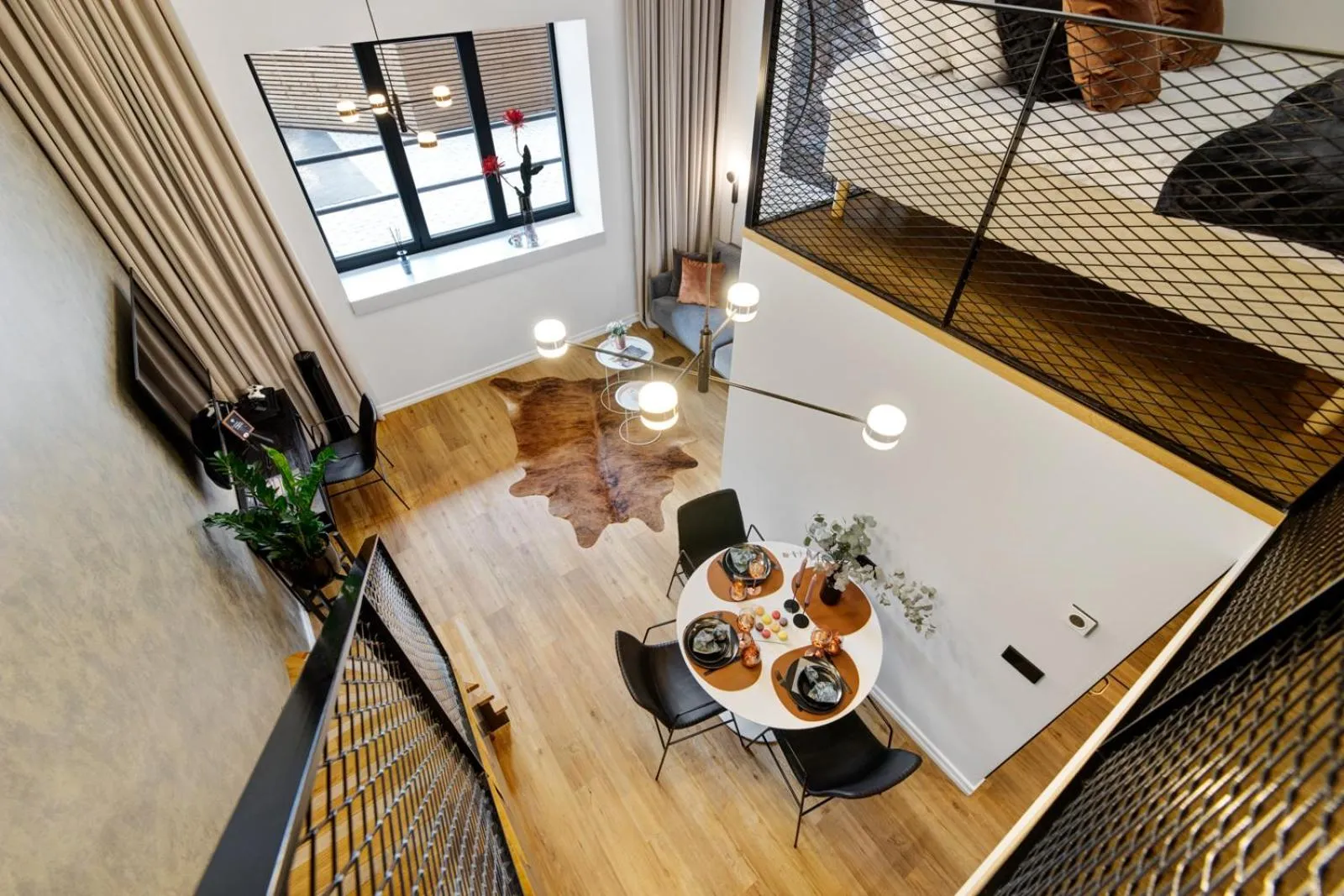 Living room, Bed in Bob W Tartu Old Town