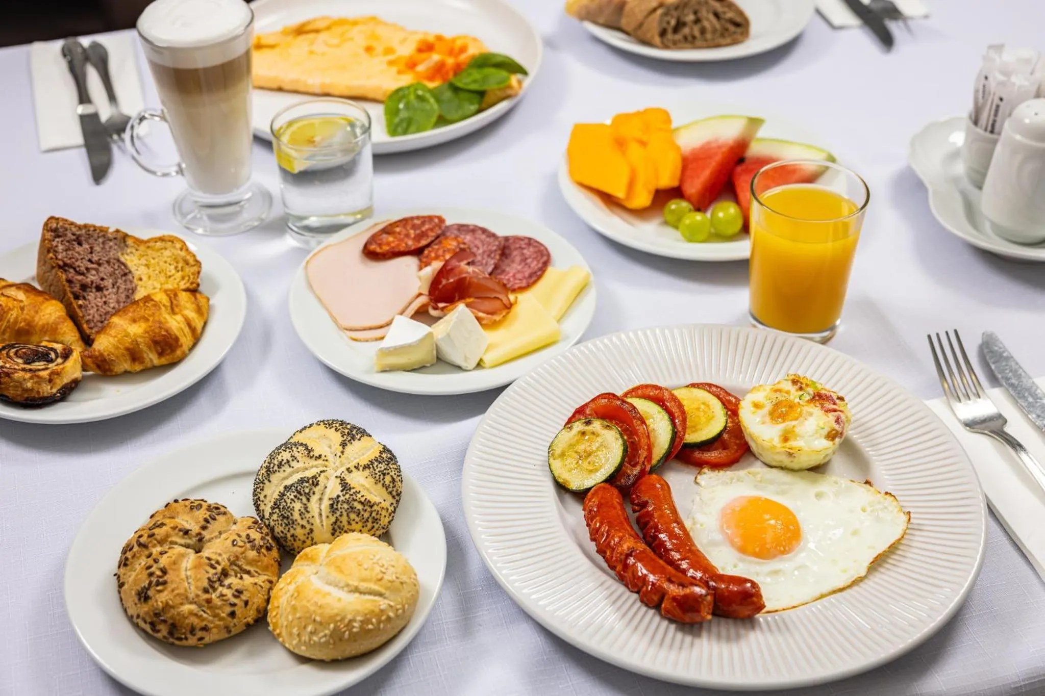 Food and drinks in Hotel Central