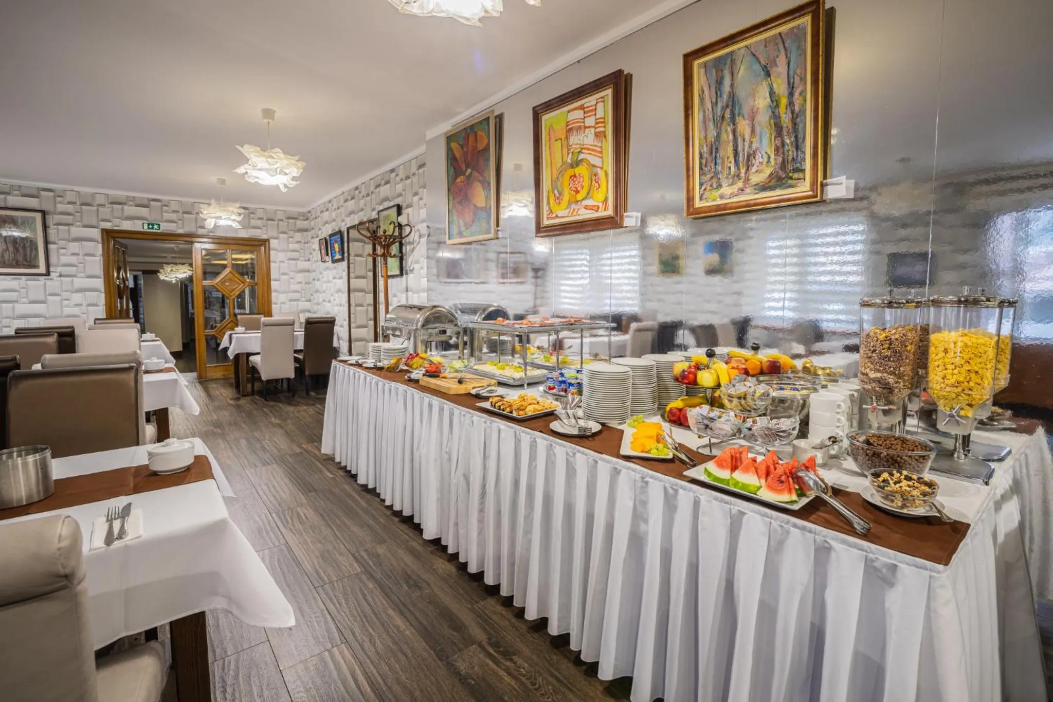 Food and drinks in Hotel Central