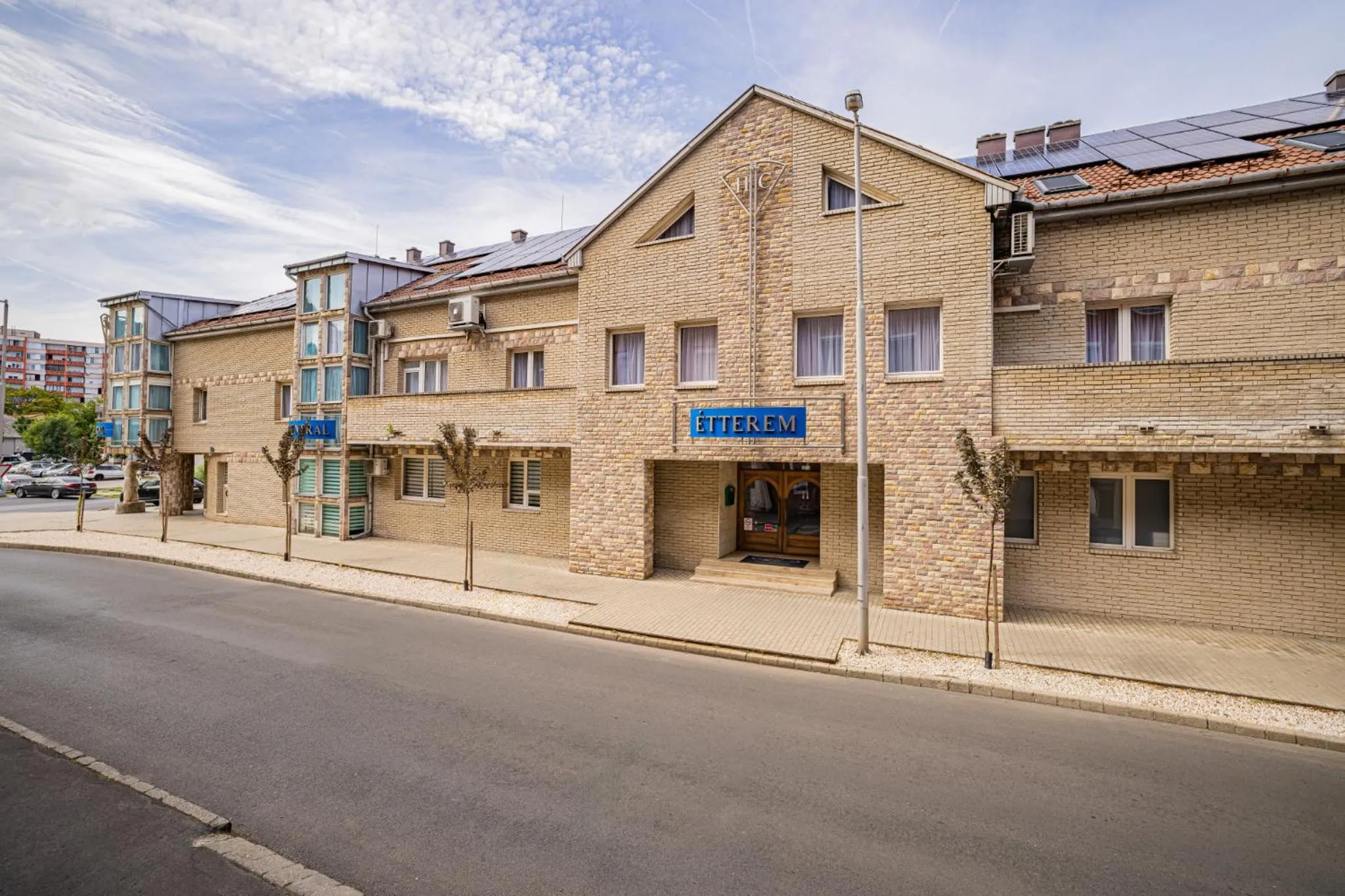 Property building in Hotel Central
