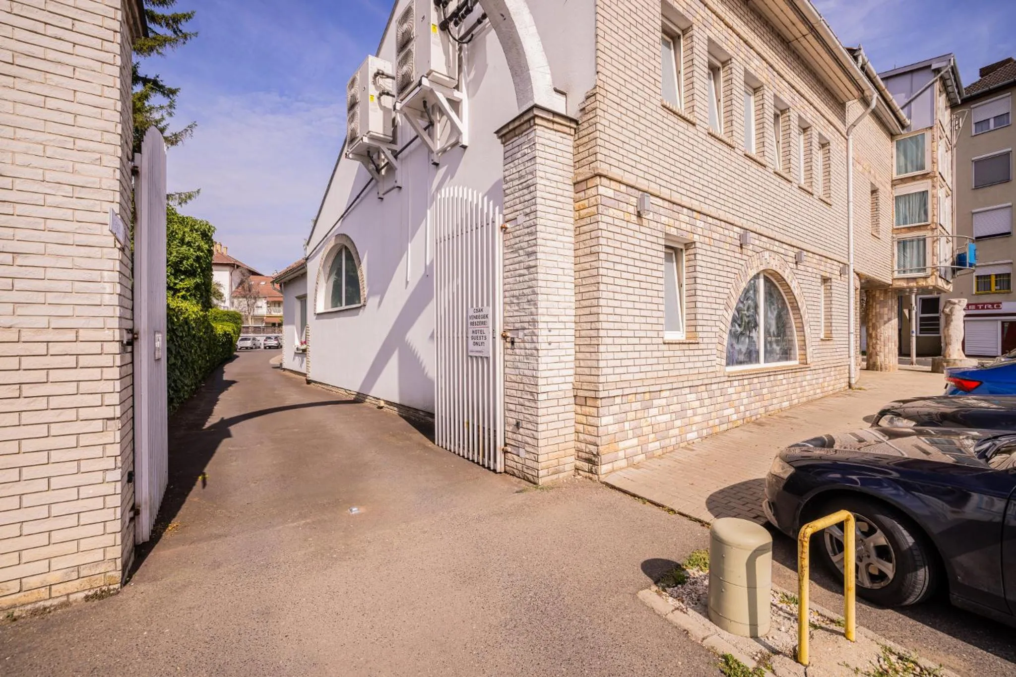 Property building in Hotel Central