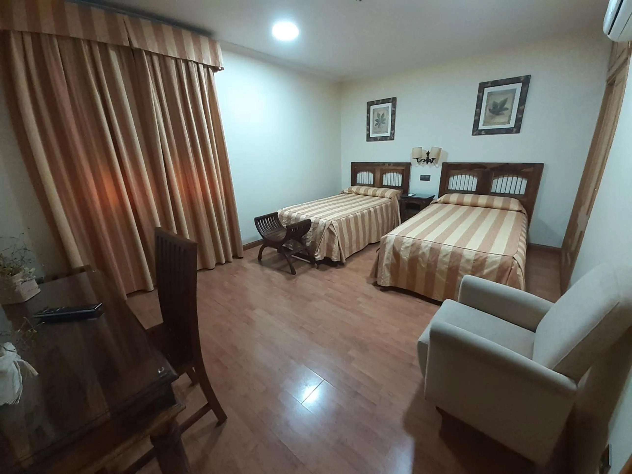 Photo of the whole room, Bed in Hotel El Pentágono