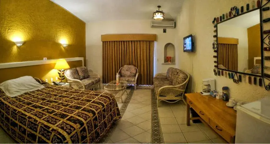 Junior Suite in HOTEL MISION SANTA MARIA Junior Suite in HOTEL MISION SANTA MARIA