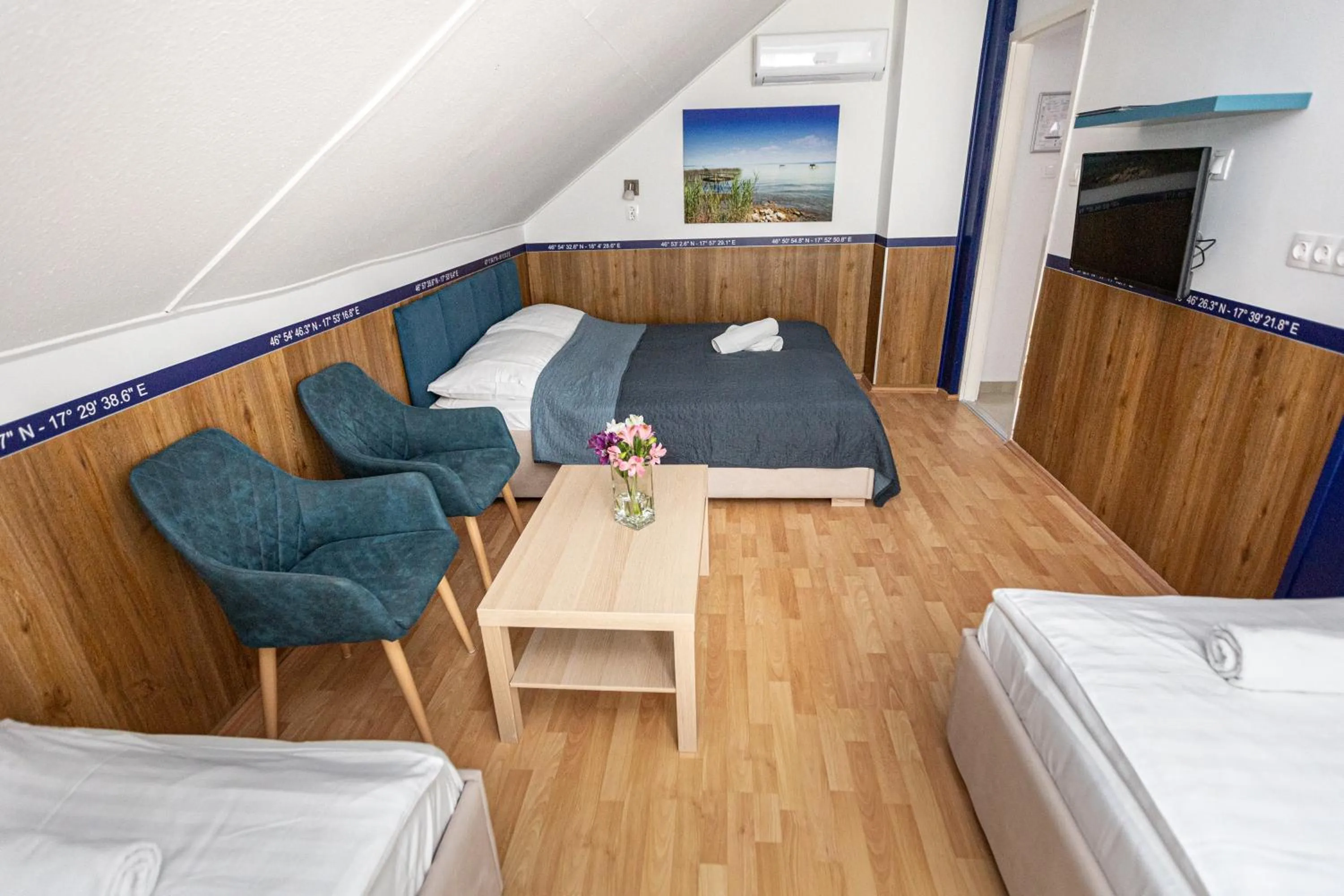 Photo of the whole room, Bed in Hotel Solero