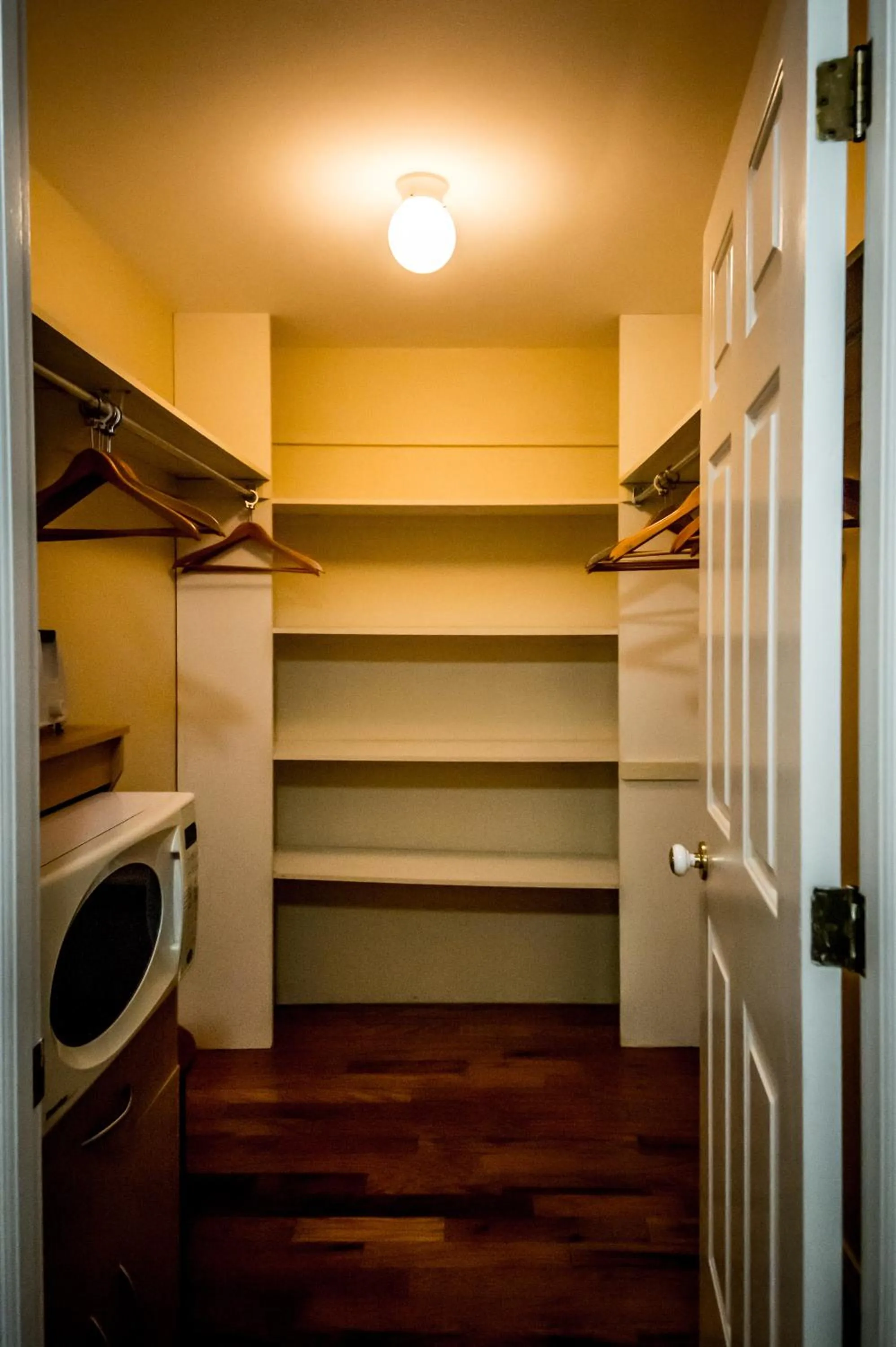 Lee's Ocean Peek B & B