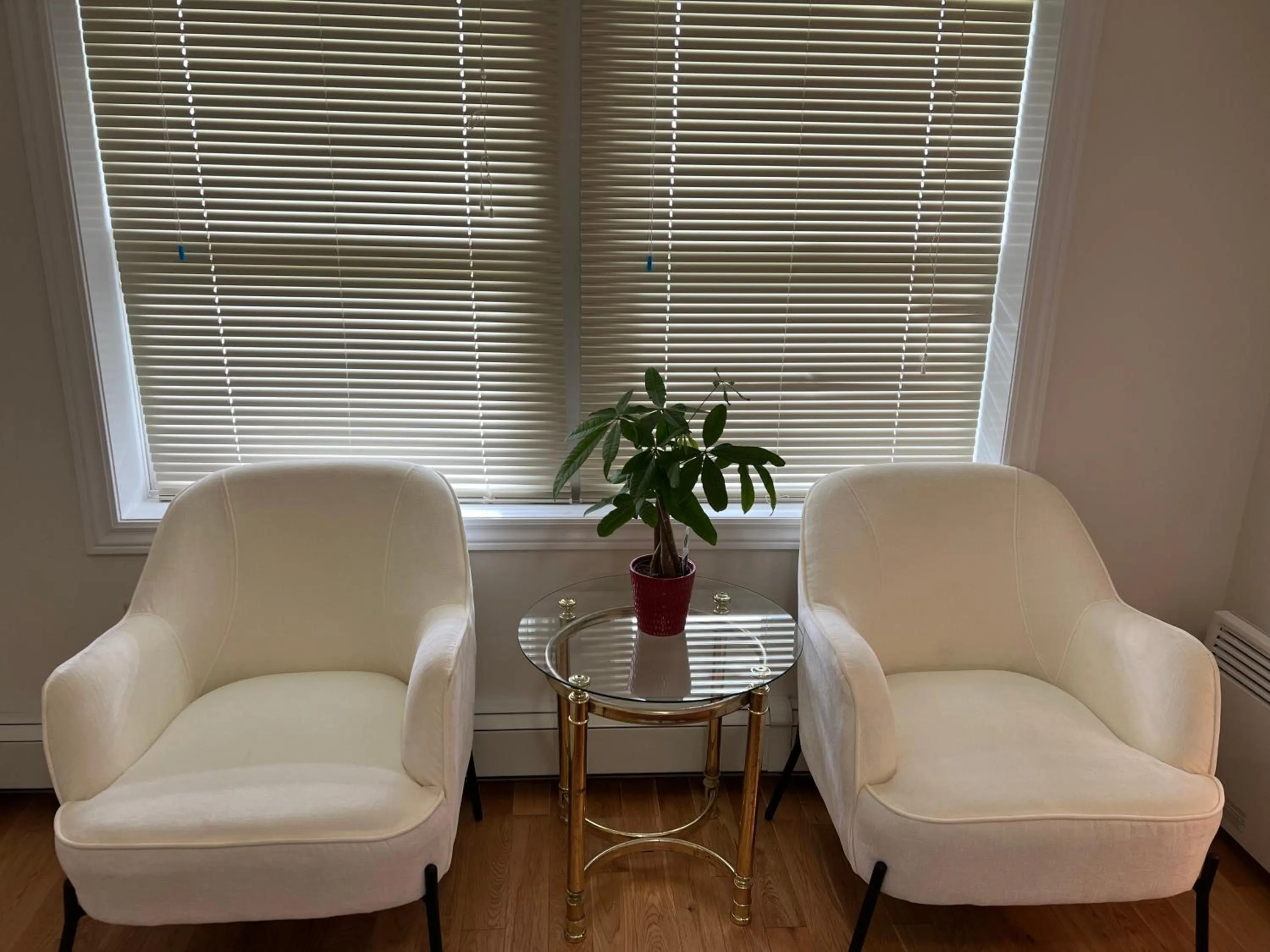 Lee's Ocean Peek B & B